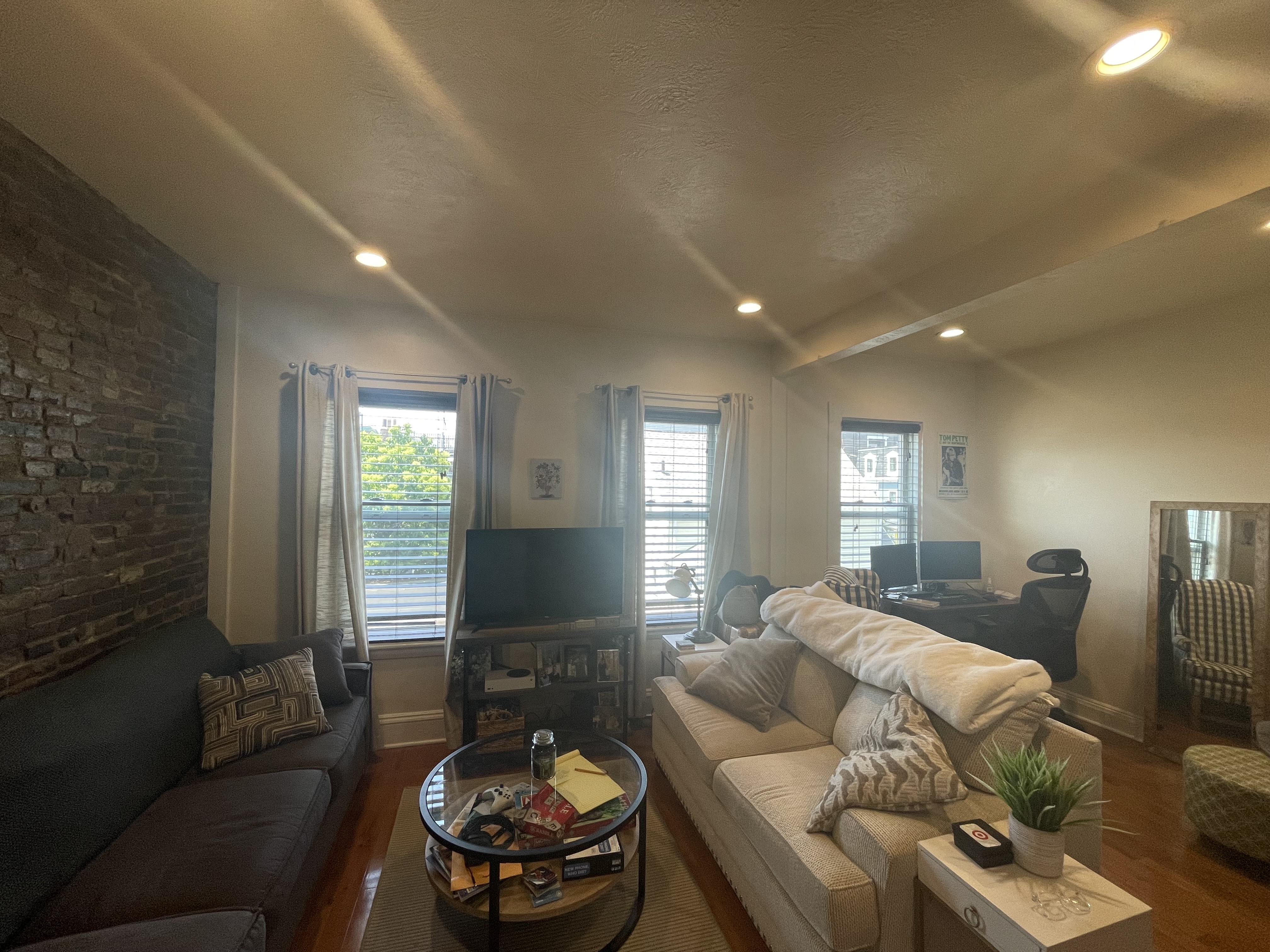 1 Grimes St, South Boston