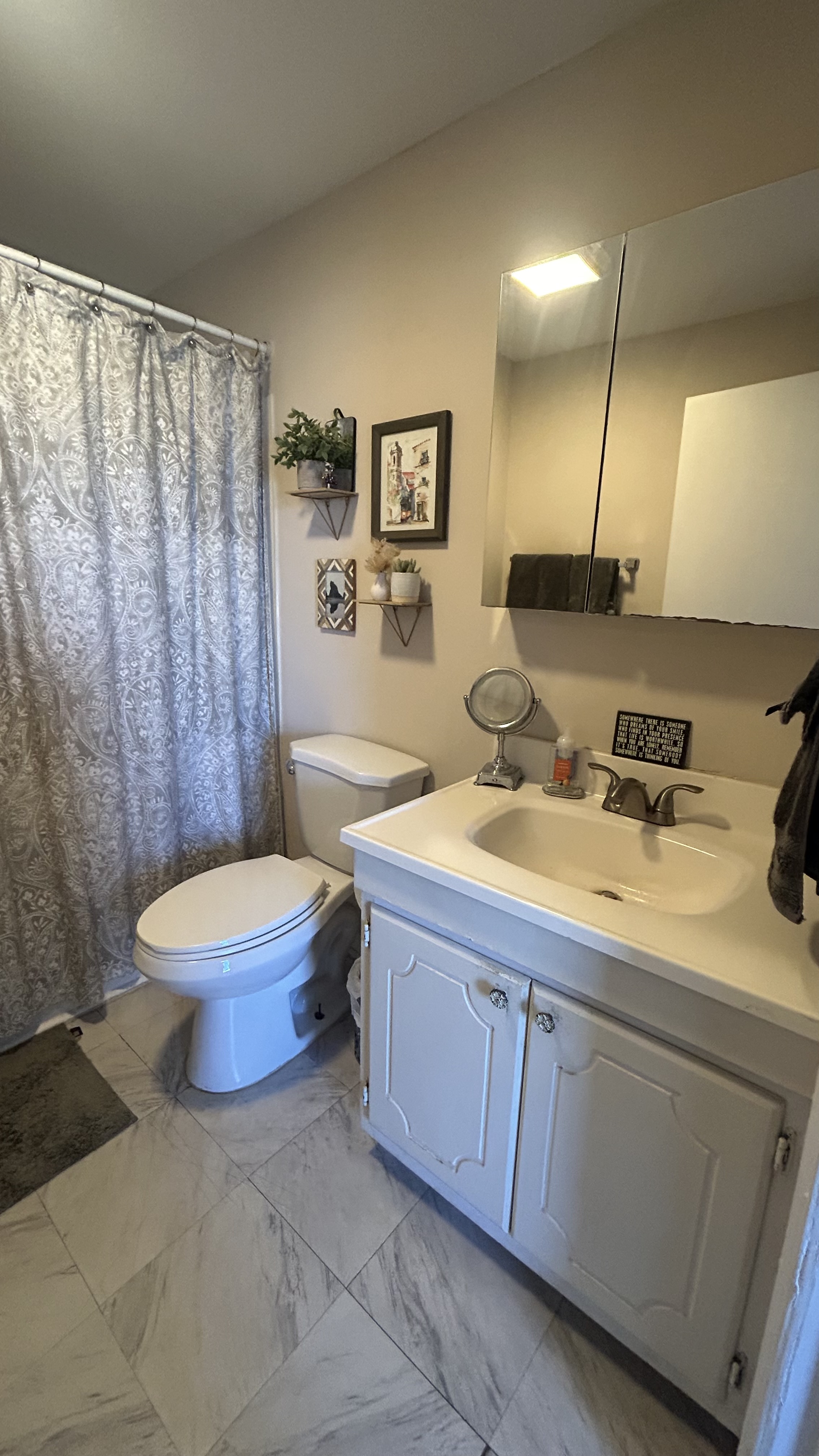 Photos of apartment on East Broadway,Boston MA 02127