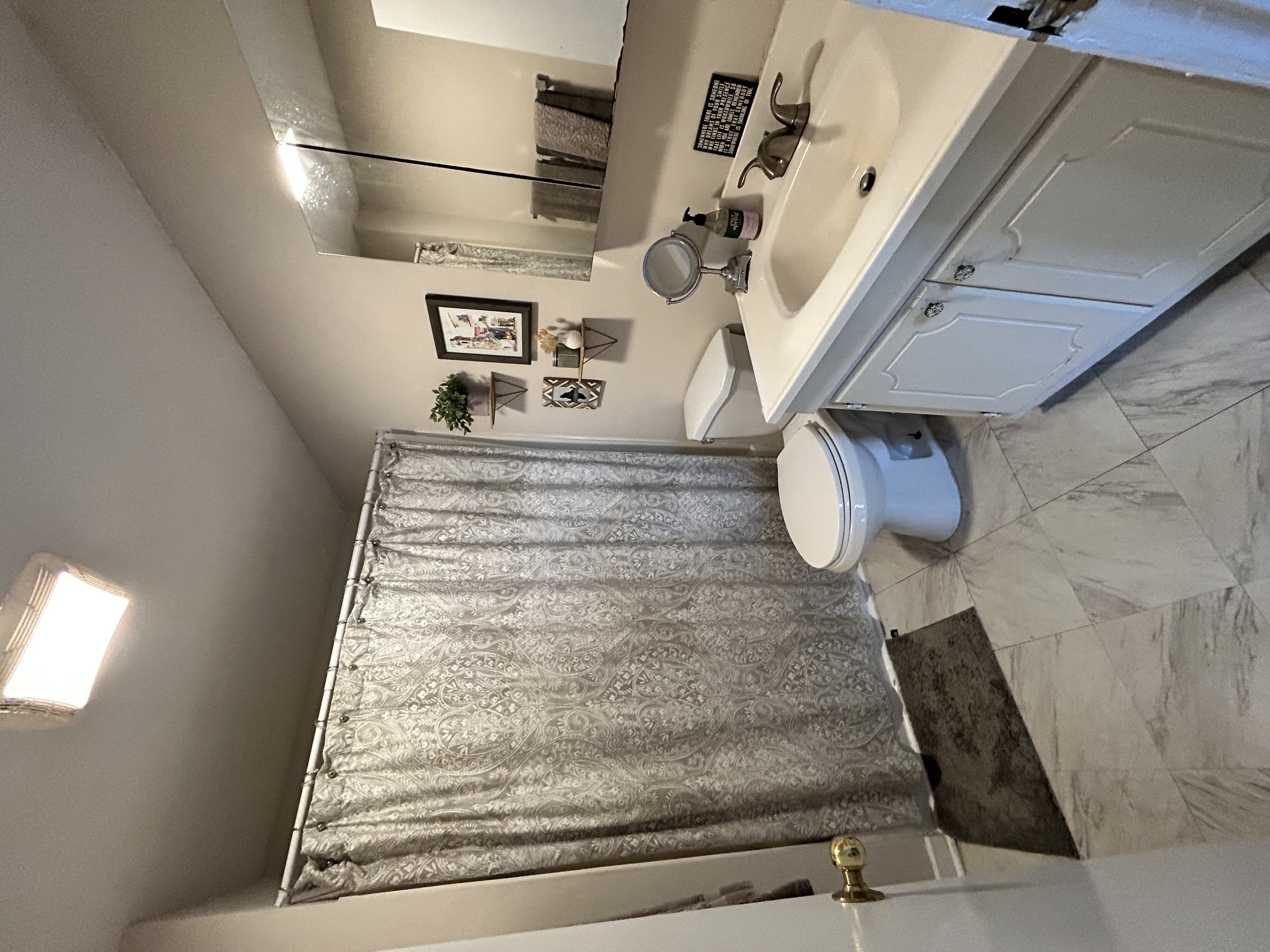 Photos of apartment on East Broadway,Boston MA 02127