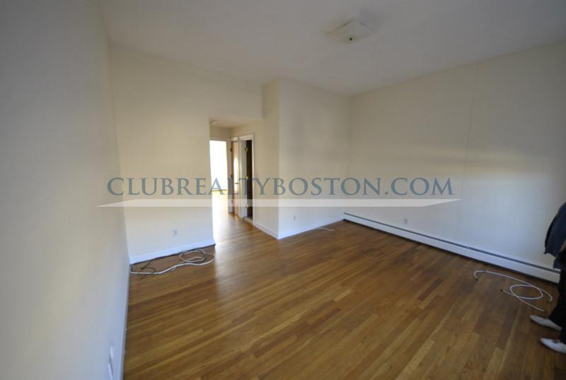 168 North Beacon St, Brighton