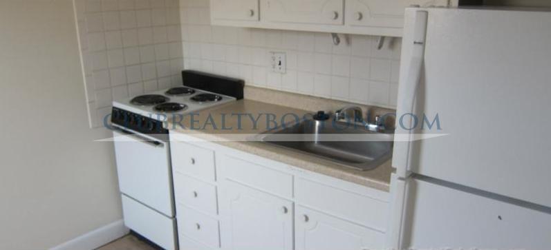 180 North Beacon St, Brighton