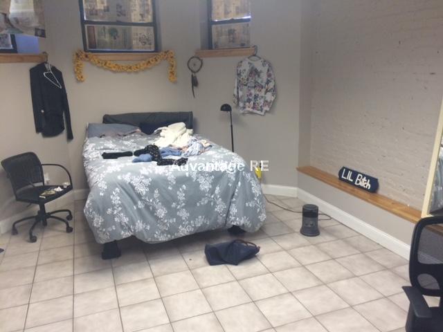 2 bed, 1 bath apartment for rent at 1066 Commonwealth Ave Unit 1, Allston — photo 2 of 24