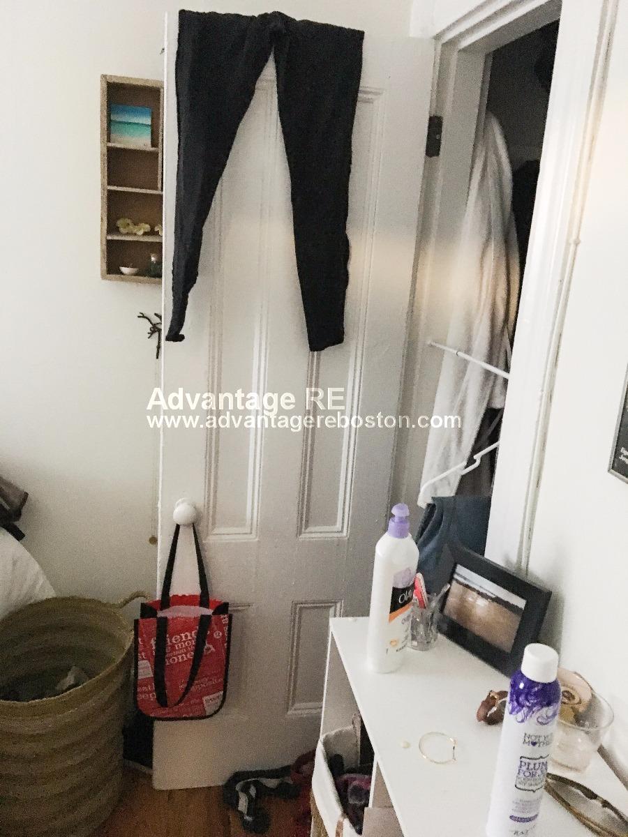 10 Wiget St, North End