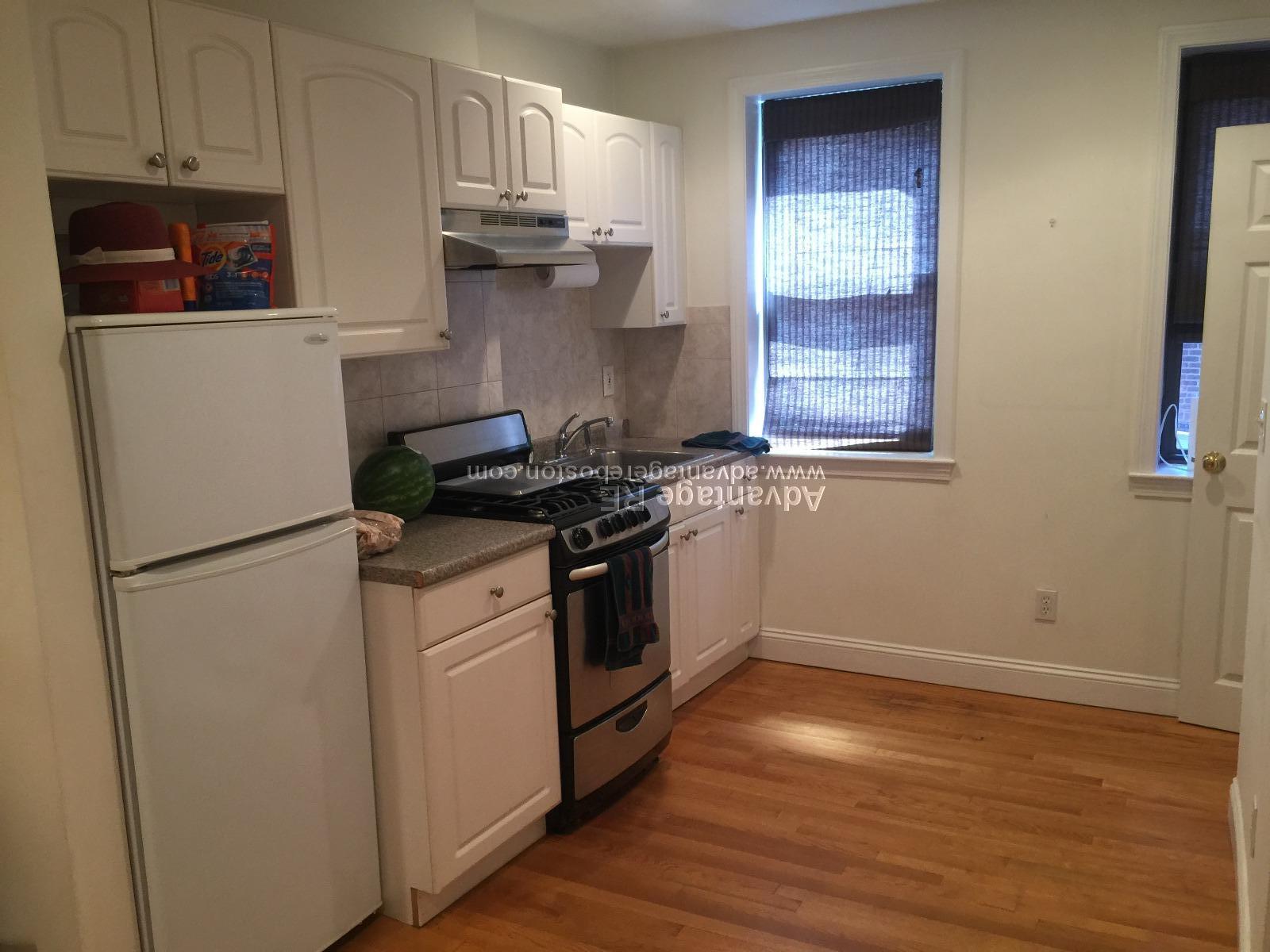 10 Wiget St, North End