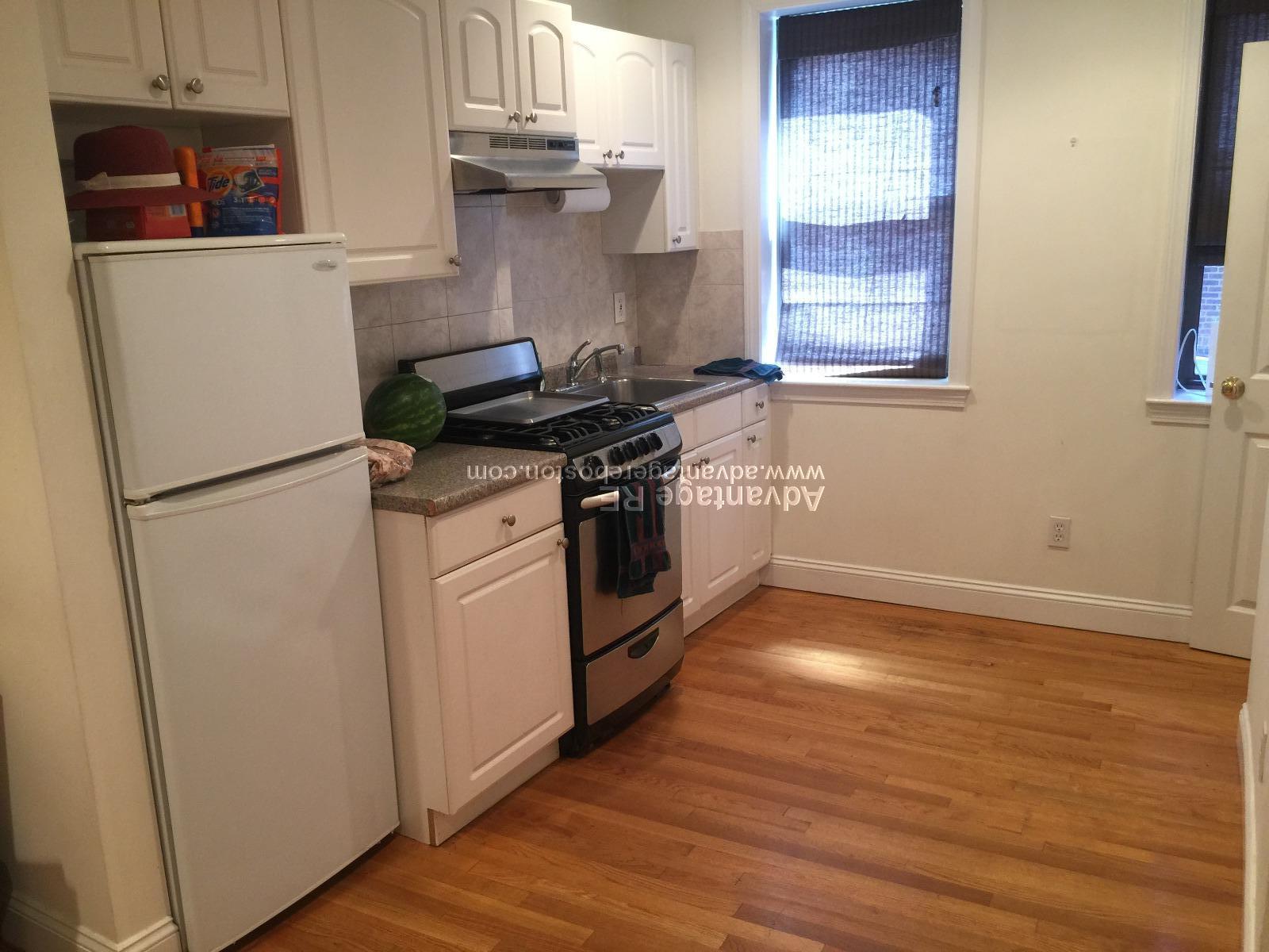 10 Wiget St, North End