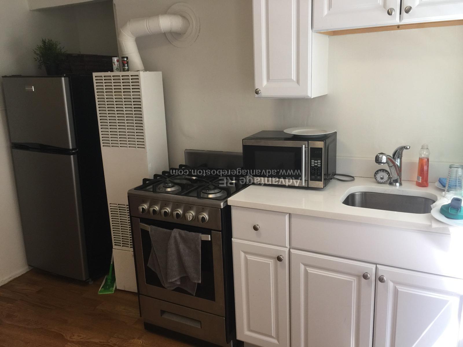 10 Wiget St, North End