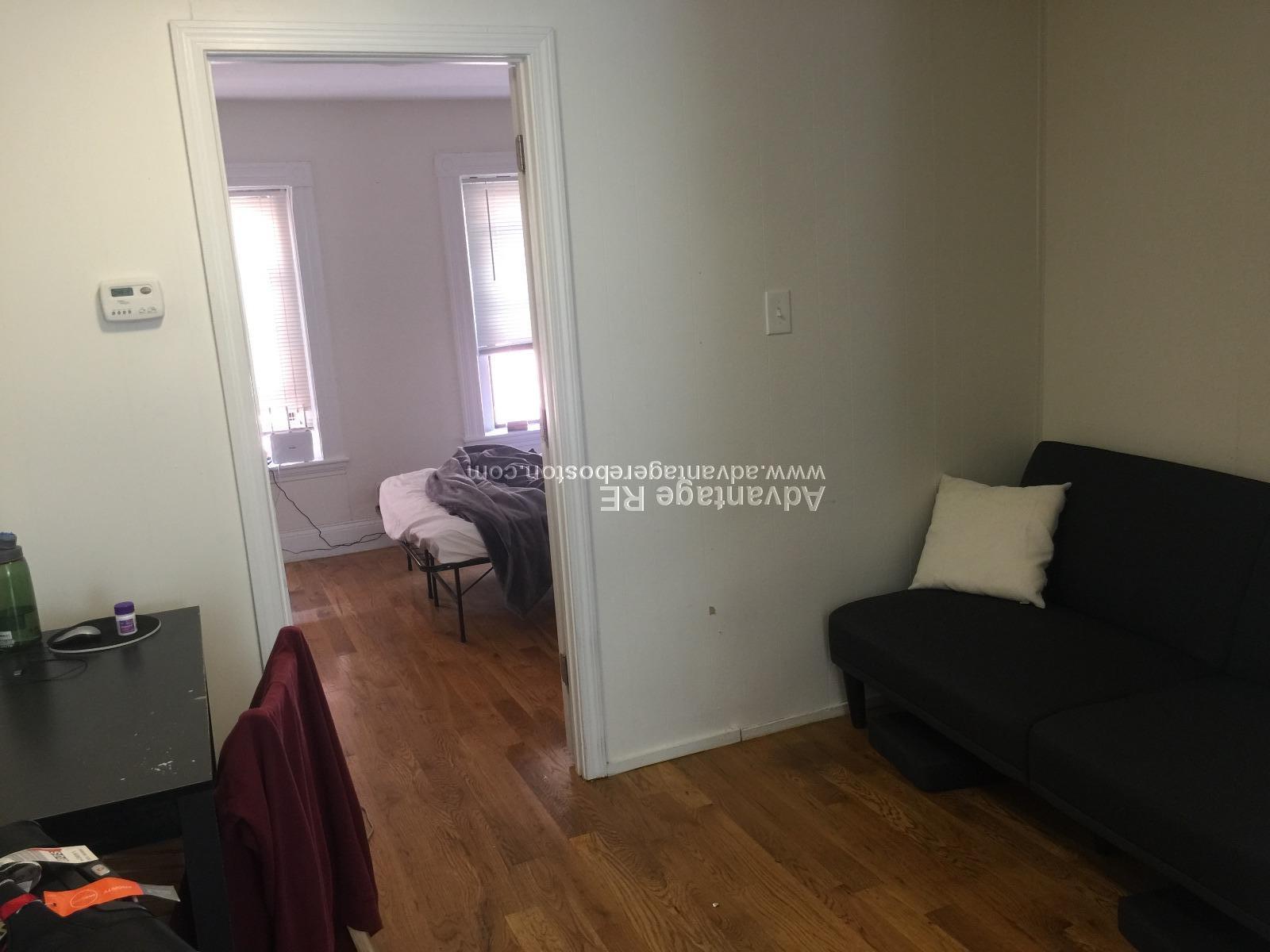 10 Wiget St, North End