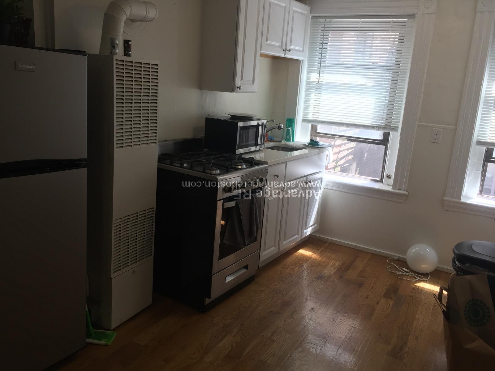 10 Wiget St, North End