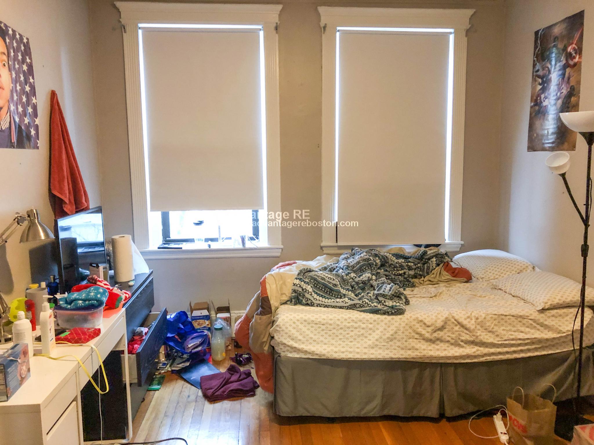 3 bed, 1 bath apartment for rent at 1066 Commonwealth Ave Unit 61, Allston — photo 12 of 27