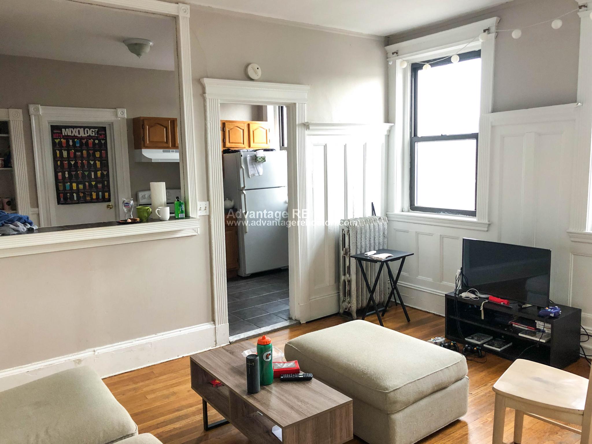3 bed, 1 bath apartment for rent at 1066 Commonwealth Ave Unit 61, Allston — photo 8 of 27