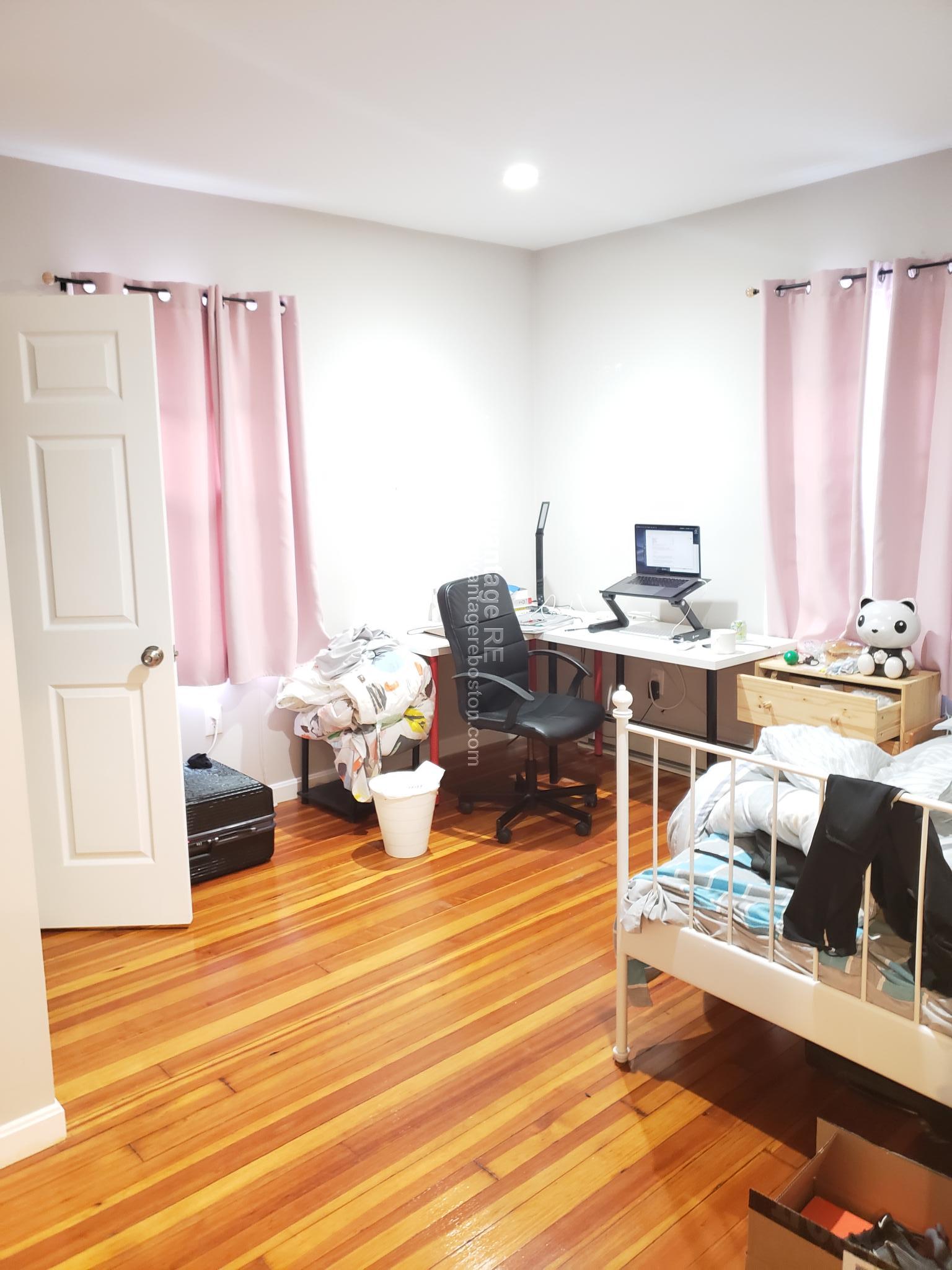 4 bed, 2 bath apartment for rent at 115 Glenville Ave Unit HOUSE, Allston — photo 14 of 16