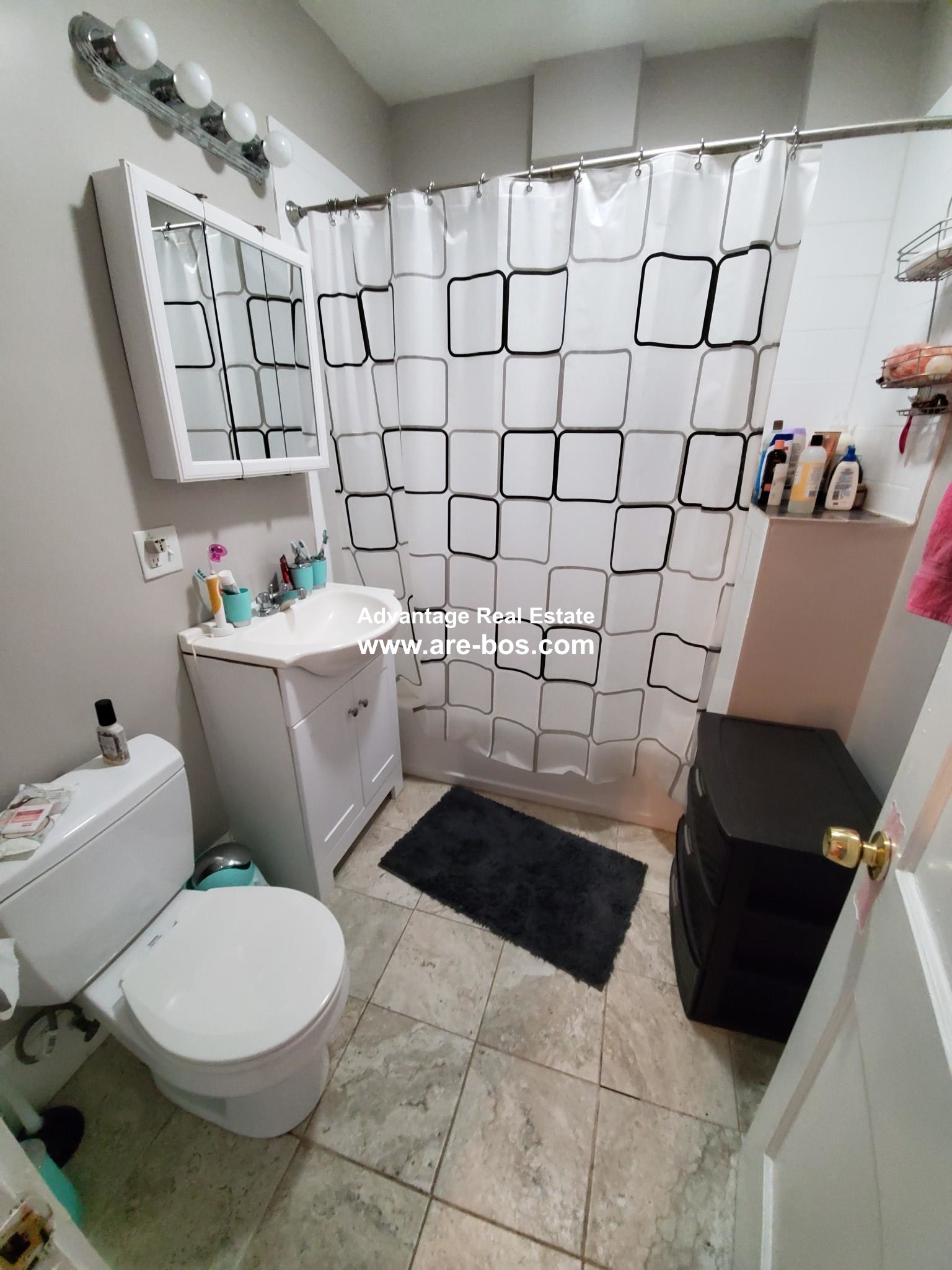 3 bed, 1 bath apartment for rent at 1066 Commonwealth Ave Unit 51, Allston — photo 23 of 28