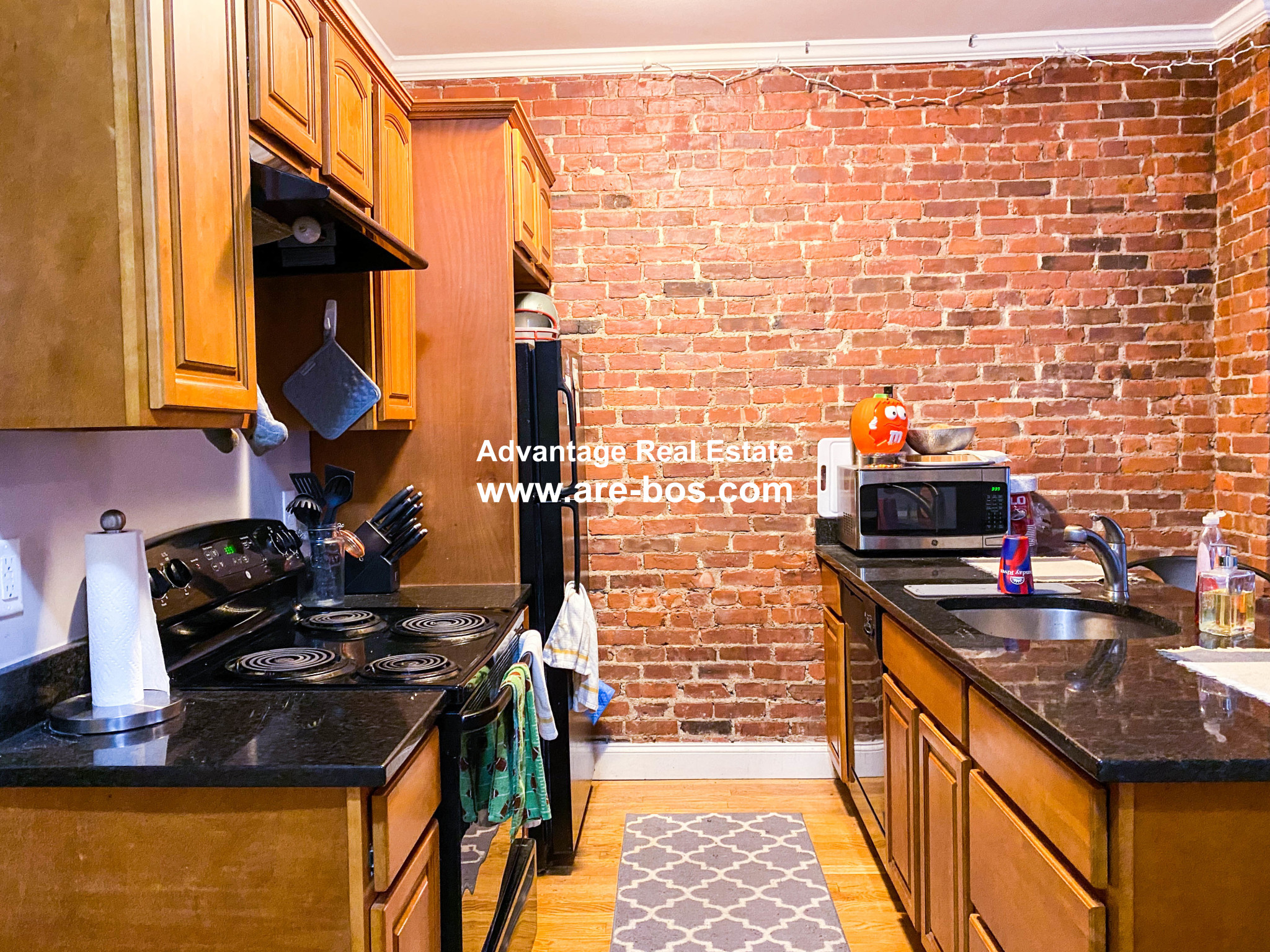 2 bed, 2 bath apartment for rent at 23 Saint Lukes Rd Unit 5, Allston — photo 15 of 38