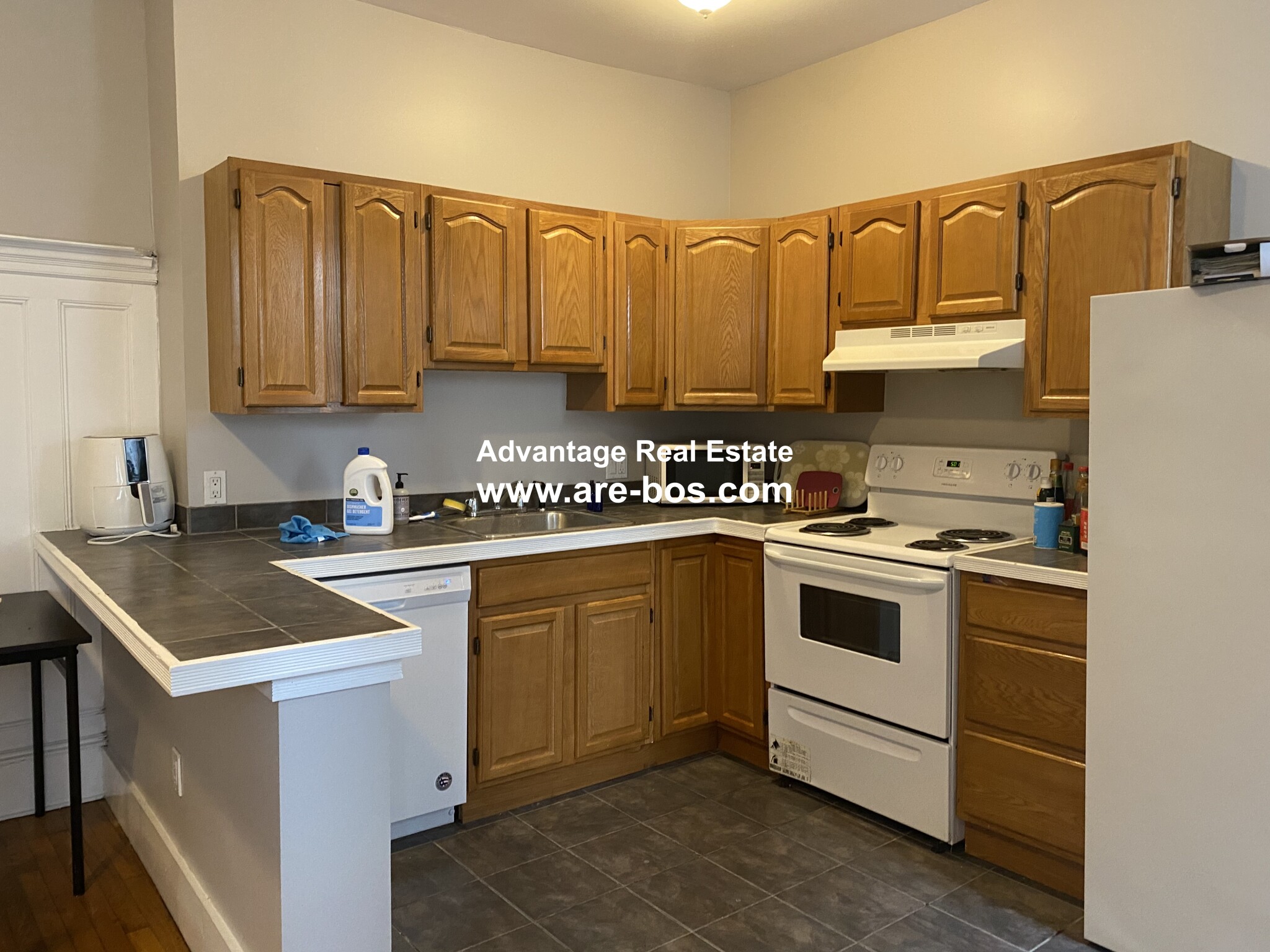 2 bed, 1 bath apartment for rent at 1066 Commonwealth Ave Unit 43, Allston — photo 27 of 32