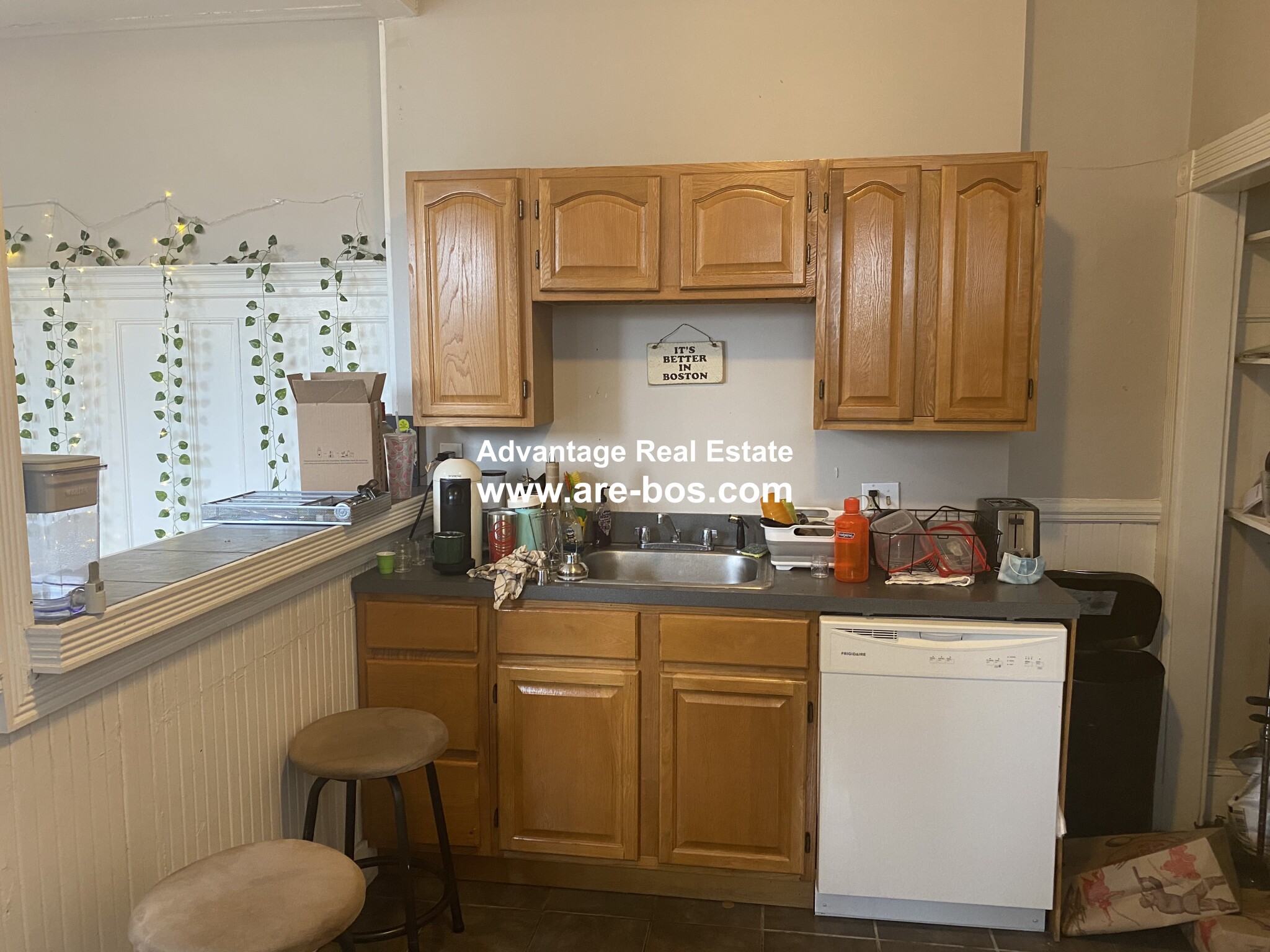 3 bed, 1 bath apartment for rent at 1066 Commonwealth Ave Unit 61, Allston — photo 15 of 27
