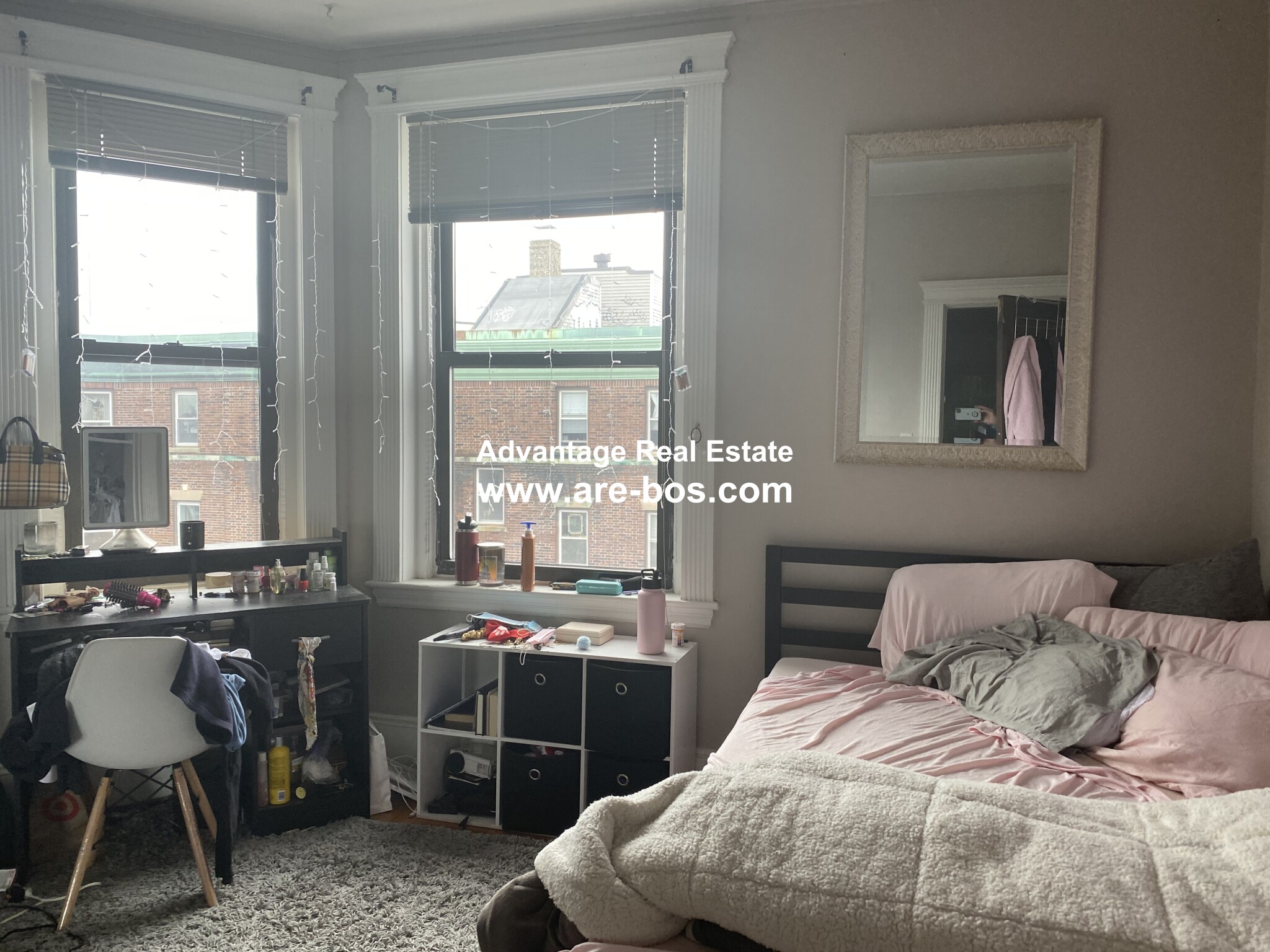 3 bed, 1 bath apartment for rent at 1066 Commonwealth Ave Unit 61, Allston — photo 25 of 27