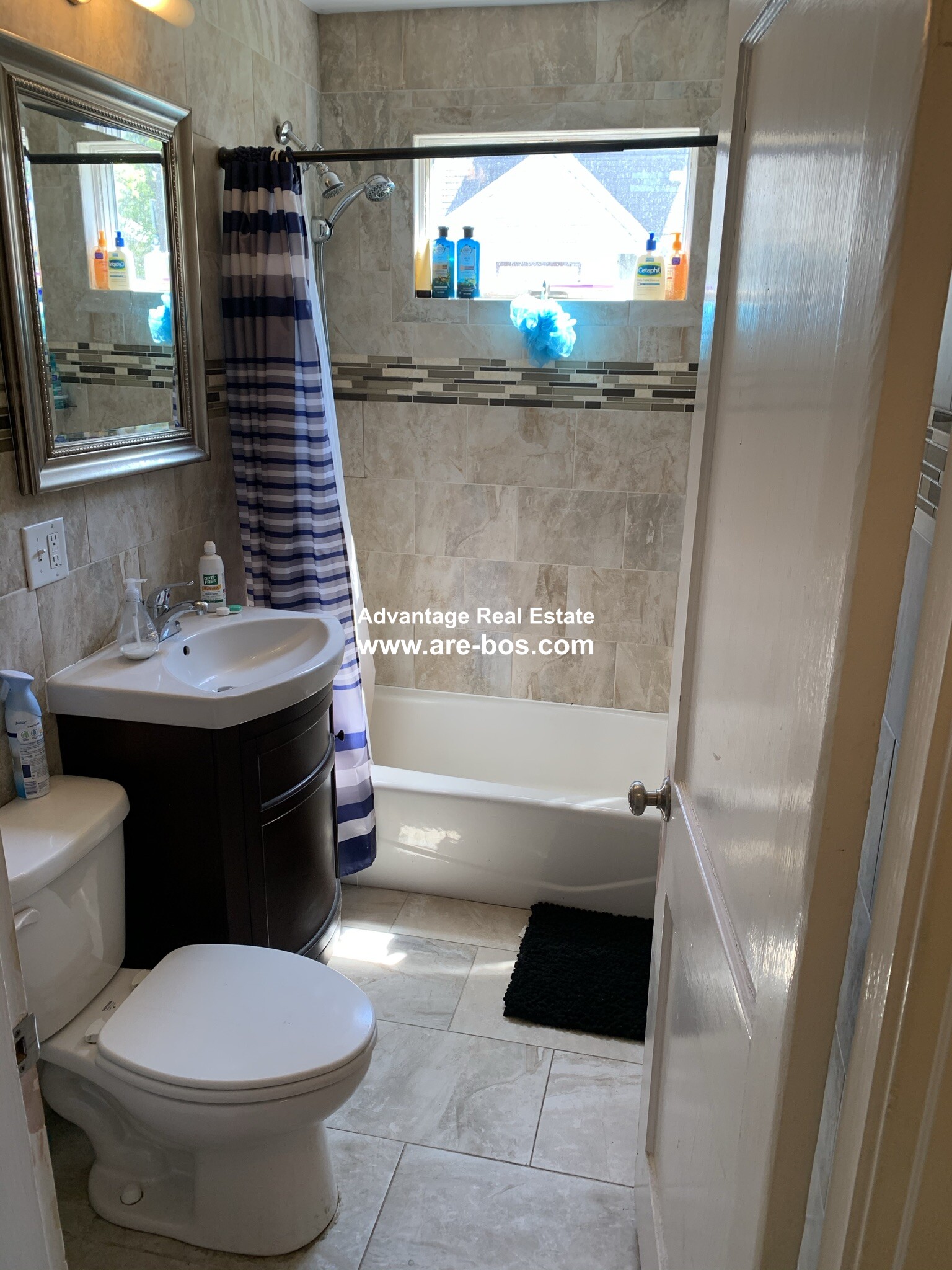 3 bed, 2 bath apartment for rent at 41 Donnybrook, Brighton — photo 3 of 13