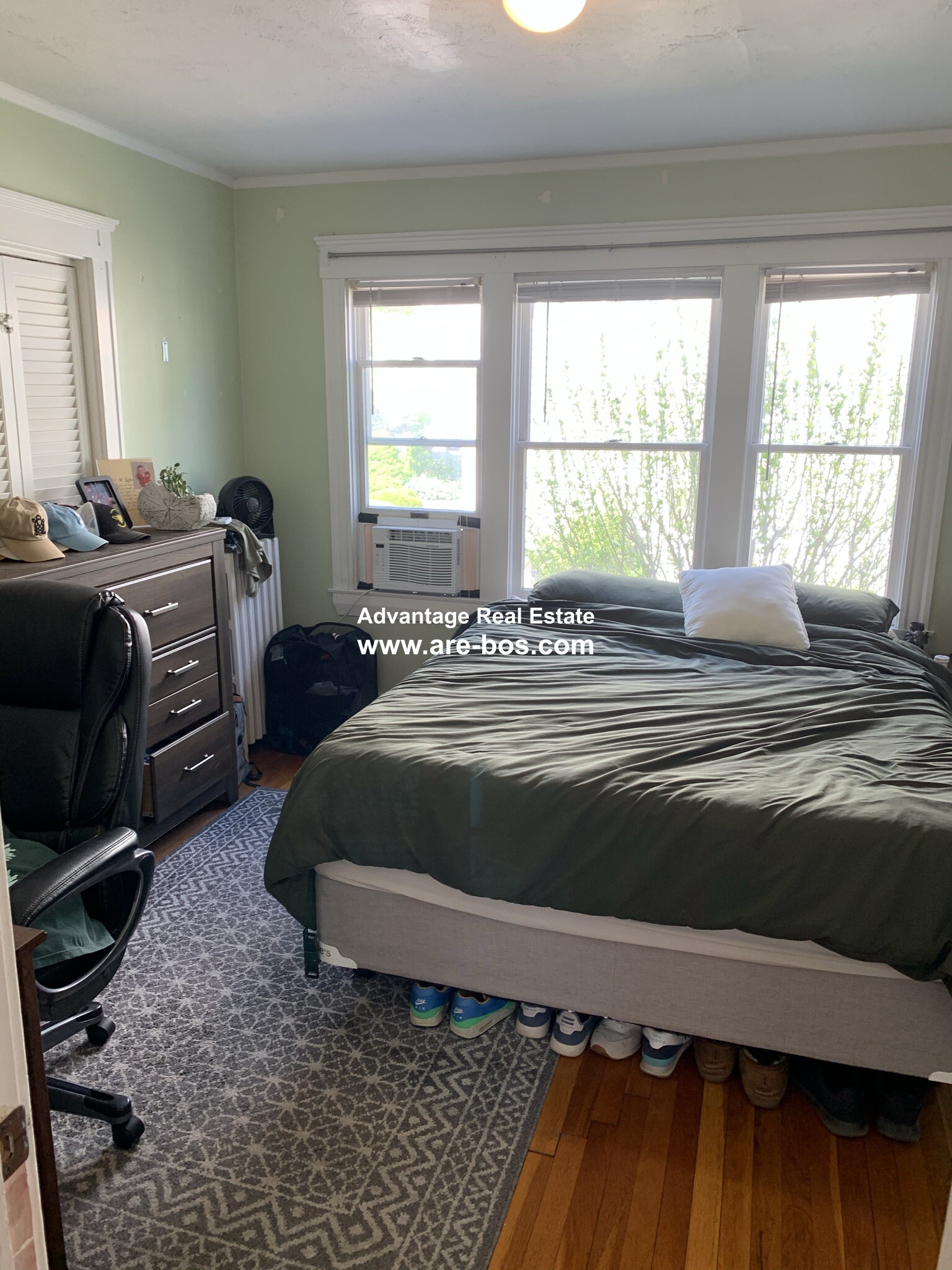 3 bed, 2 bath apartment for rent at 41 Donnybrook, Brighton — photo 4 of 13