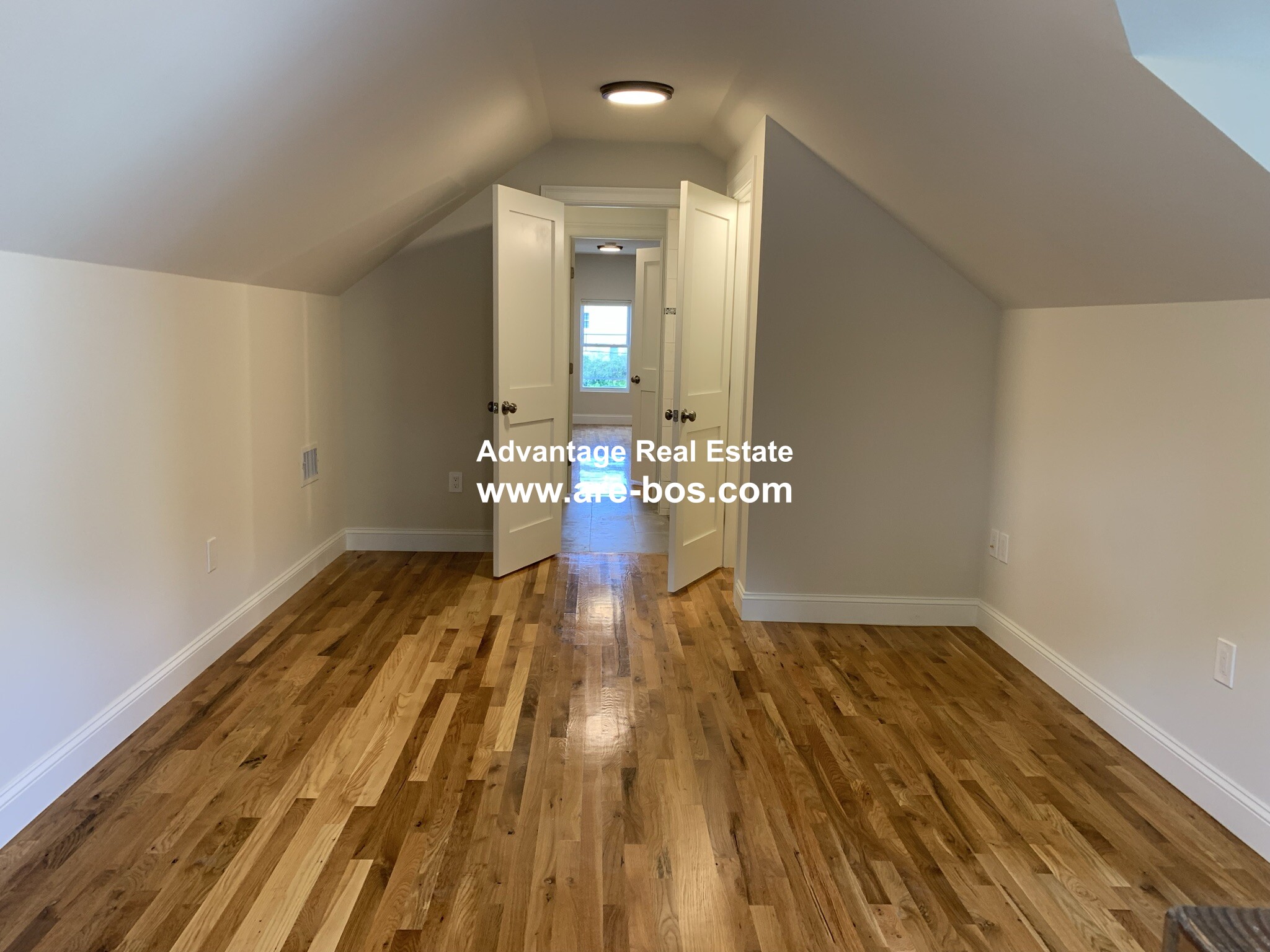 5 bed, 2.5 bath apartment for rent at 217 Fulton St Unit 2, Medford — photo 25 of 39