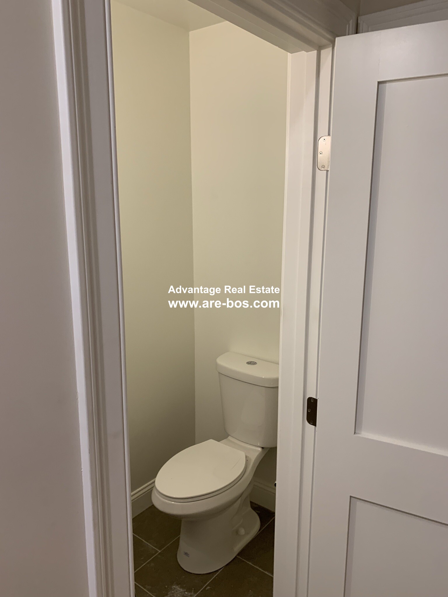 5 bed, 2.5 bath apartment for rent at 217 Fulton St Unit 2, Medford — photo 4 of 39