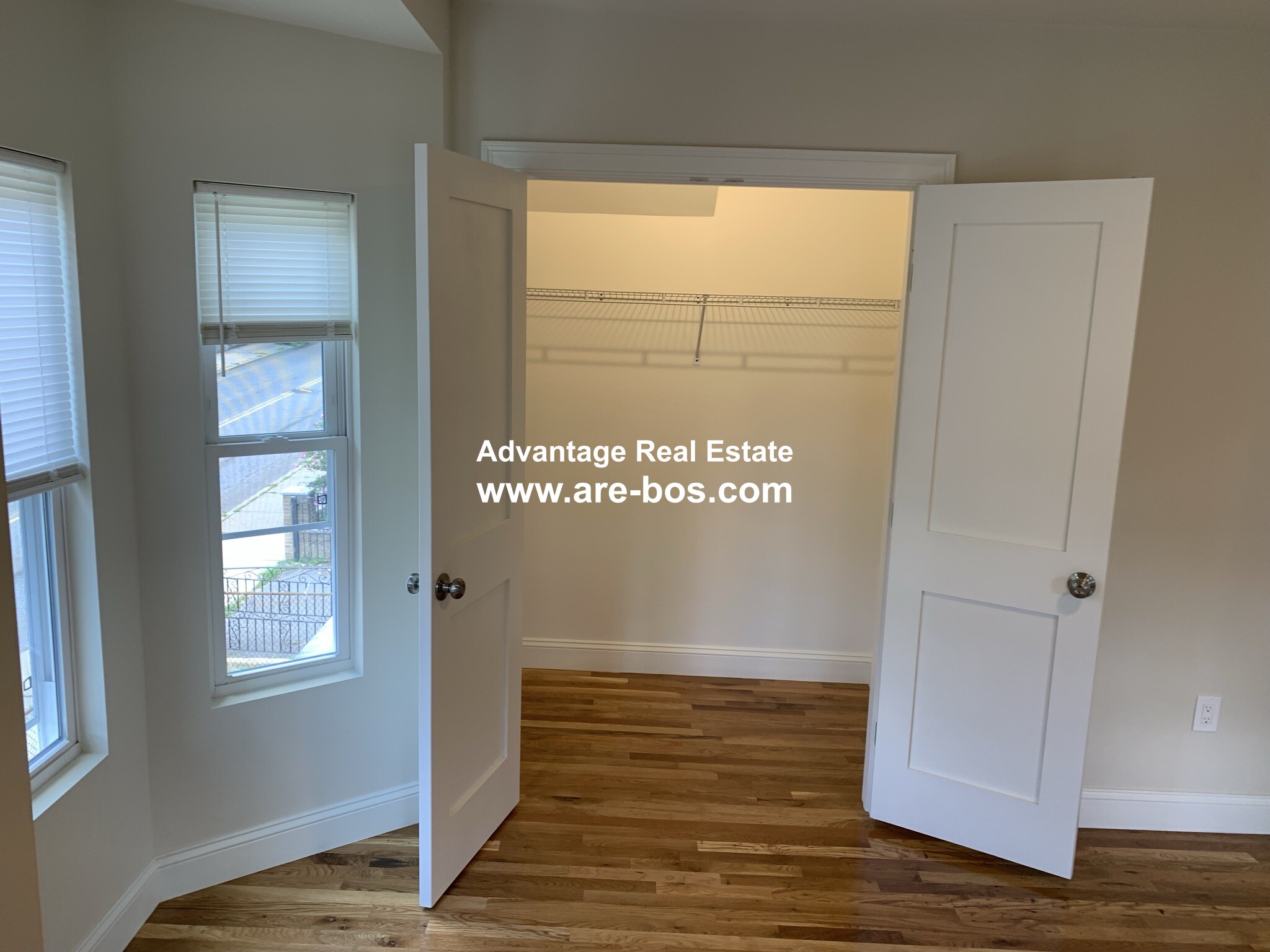 5 bed, 2.5 bath apartment for rent at 217 Fulton St Unit 2, Medford — photo 8 of 39