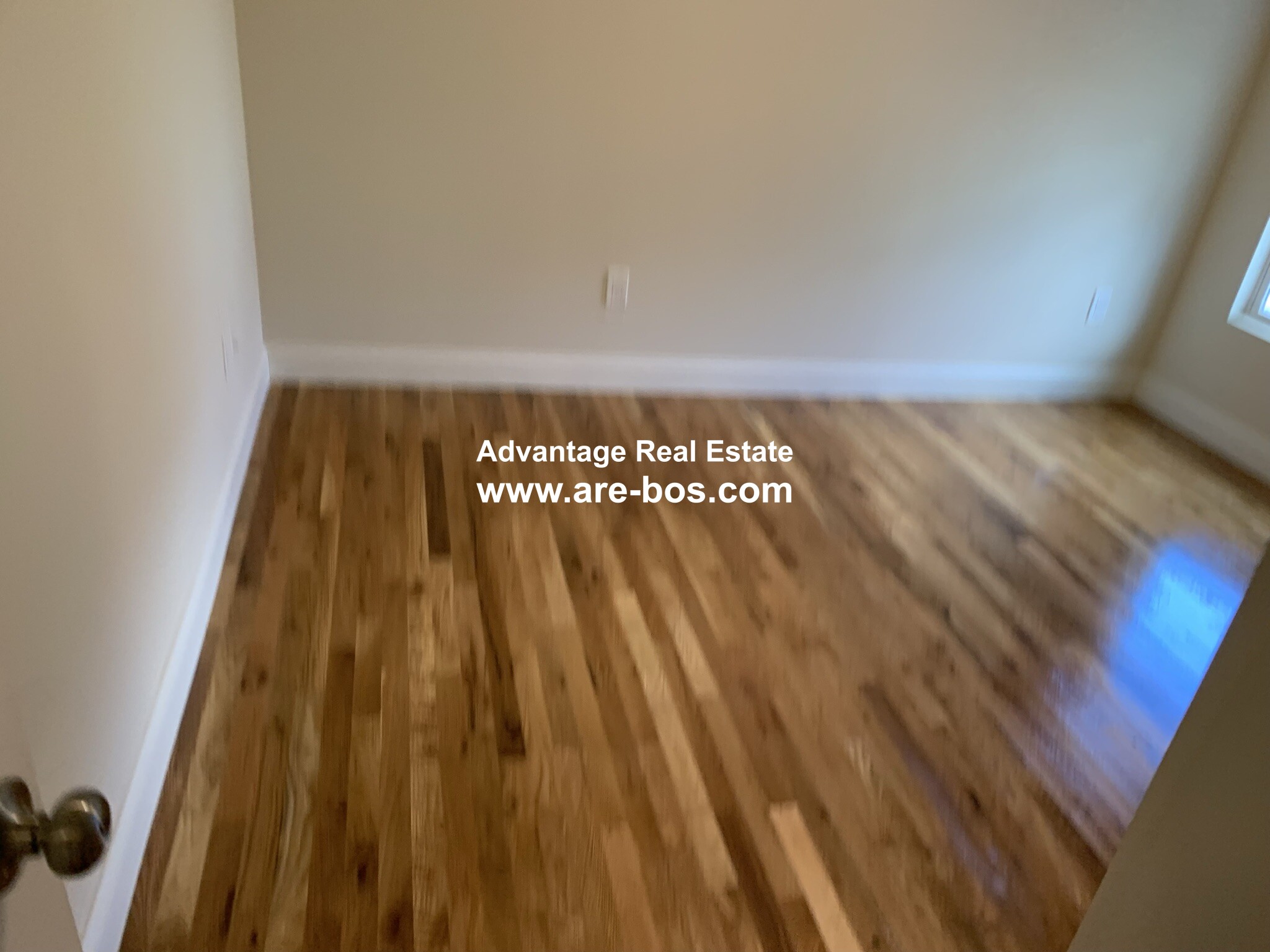 5 bed, 2.5 bath apartment for rent at 217 Fulton St Unit 2, Medford — photo 16 of 39