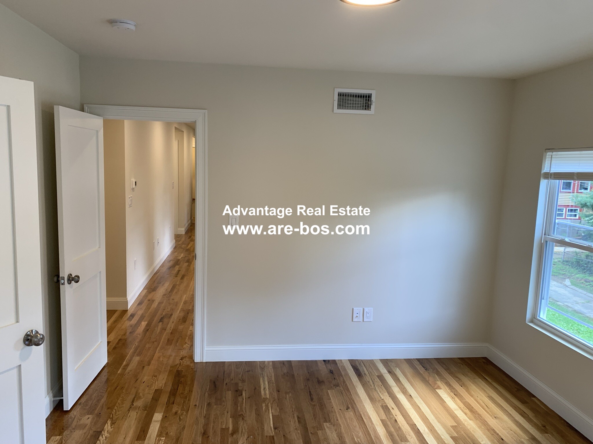 5 bed, 2.5 bath apartment for rent at 217 Fulton St Unit 2, Medford — photo 11 of 39