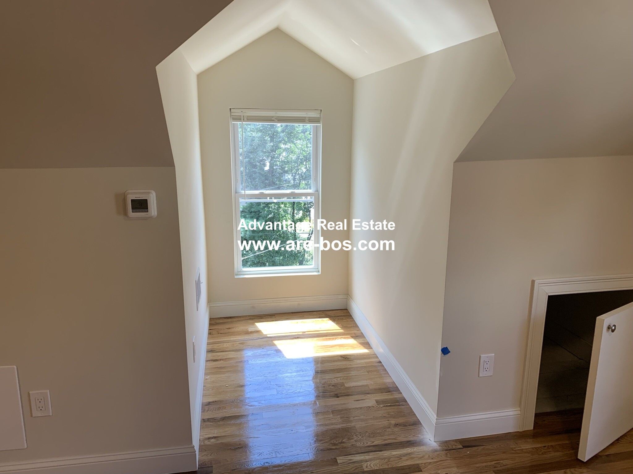 5 bed, 2.5 bath apartment for rent at 217 Fulton St Unit 2, Medford — photo 38 of 39