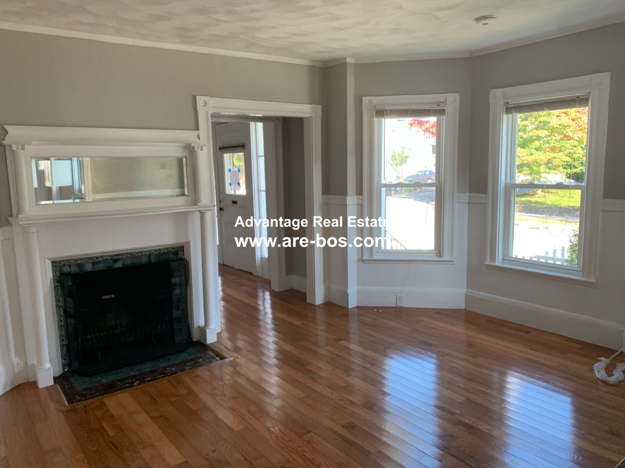 3 bed, 1 bath apartment for rent at 3 Fifield, Watertown — photo 4 of 39