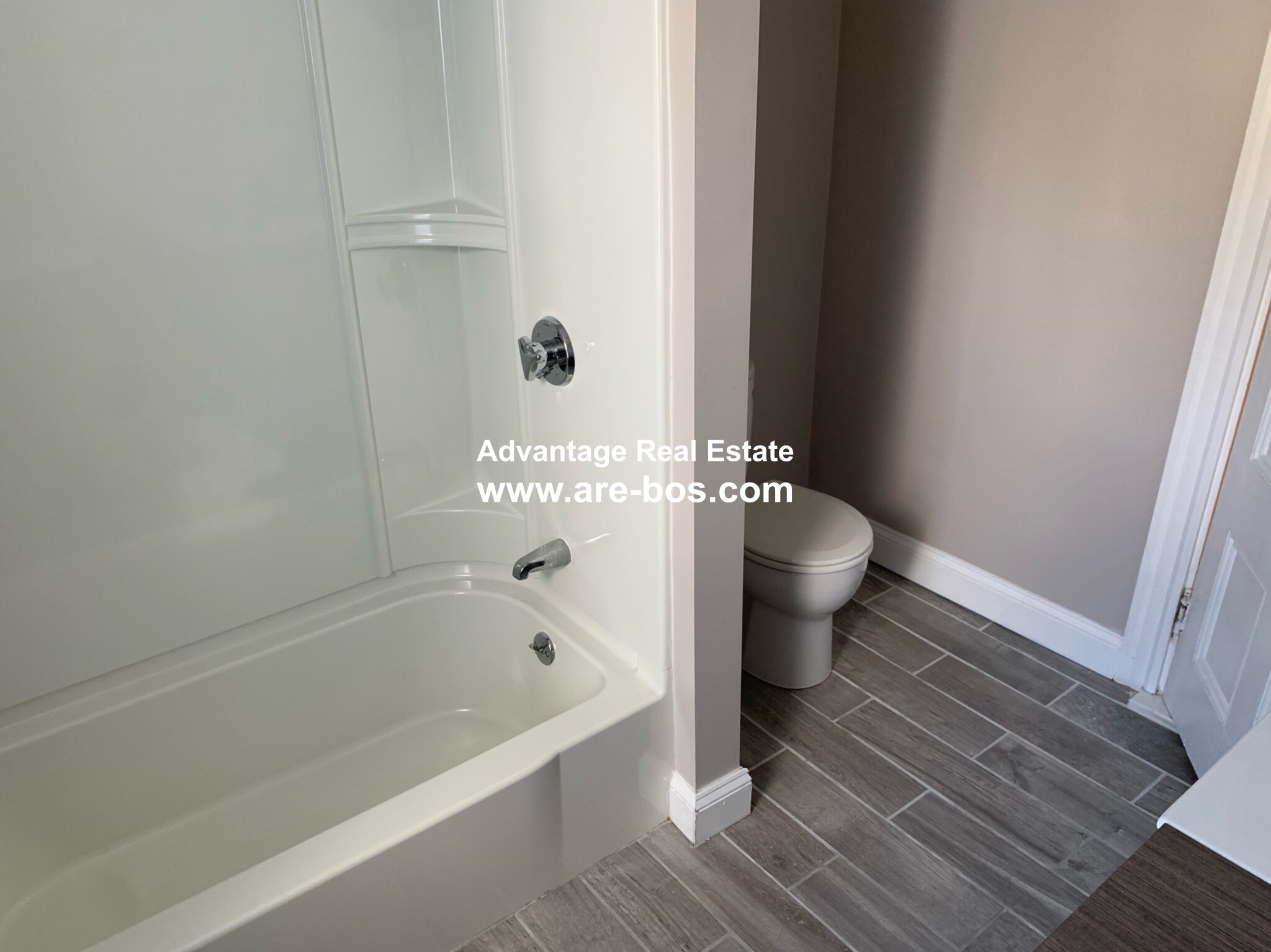 3 bed, 1 bath apartment for rent at 3 Fifield, Watertown — photo 33 of 39