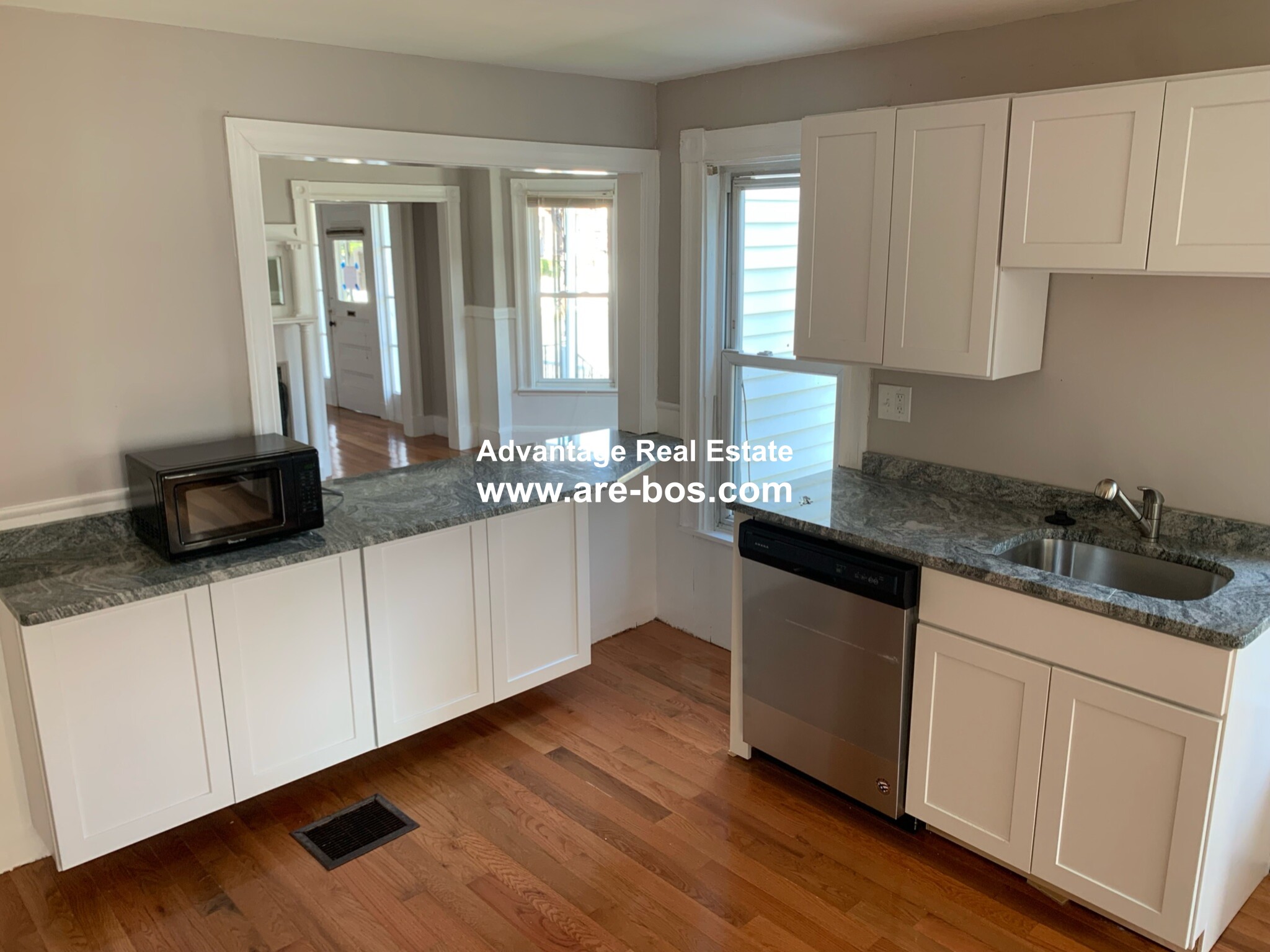 3 bed, 1 bath apartment for rent at 3 Fifield, Watertown — photo 20 of 39