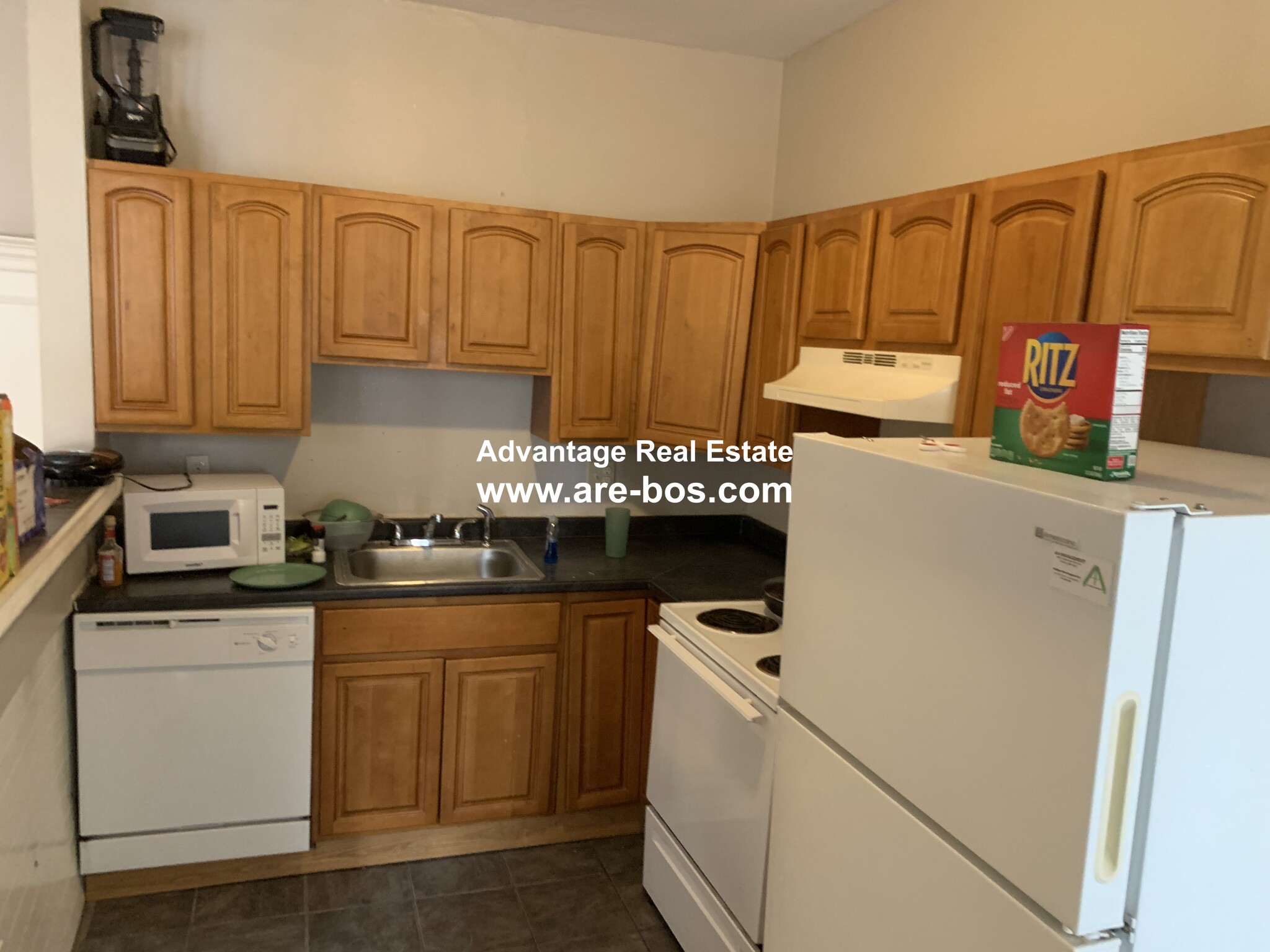 2 bed, 1 bath apartment for rent at 1066 Commonwealth Ave Unit 33, Allston — photo 12 of 36