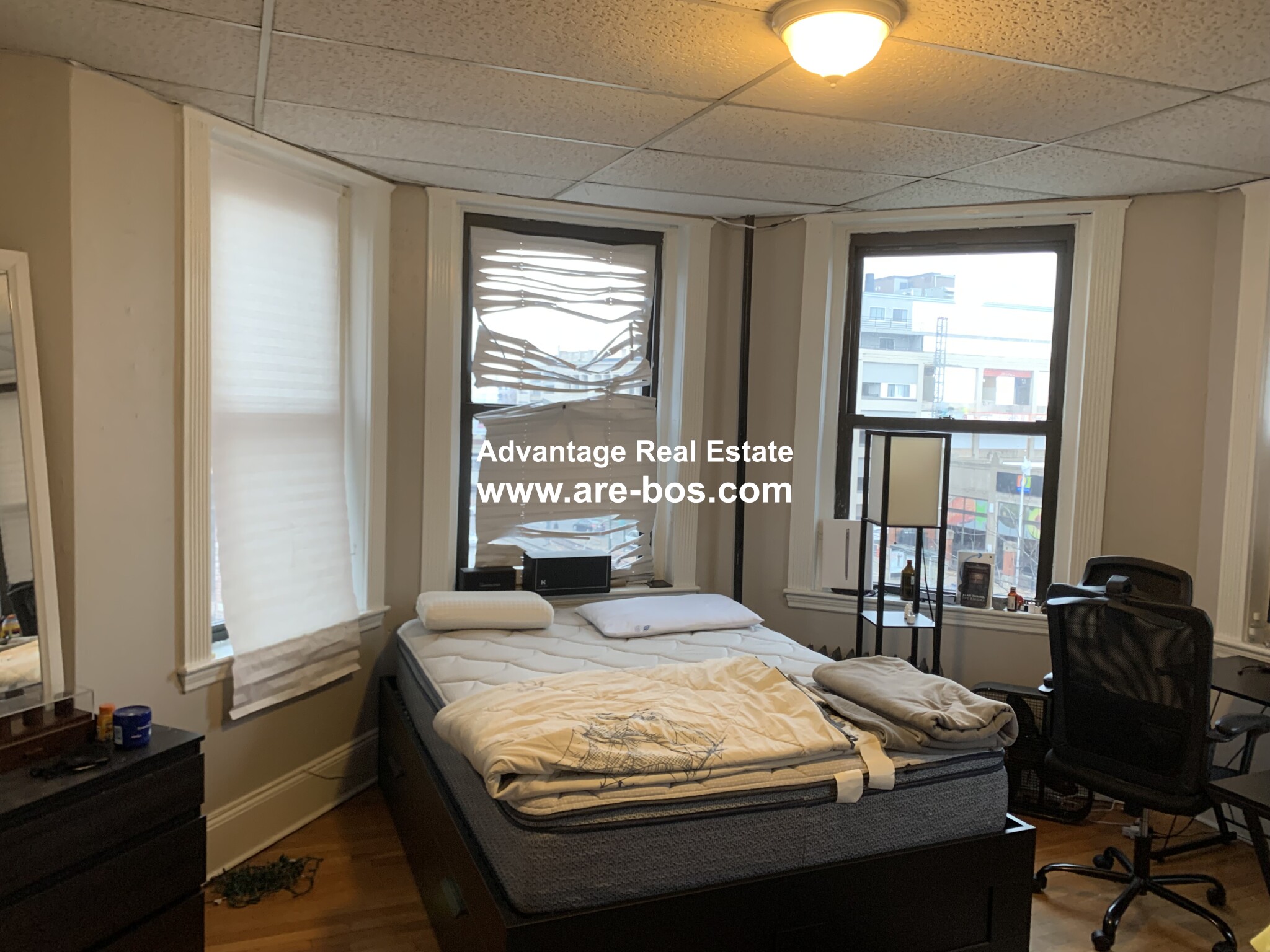 3 bed, 1 bath apartment for rent at 1066 Commonwealth Ave Unit 51, Allston — photo 10 of 28