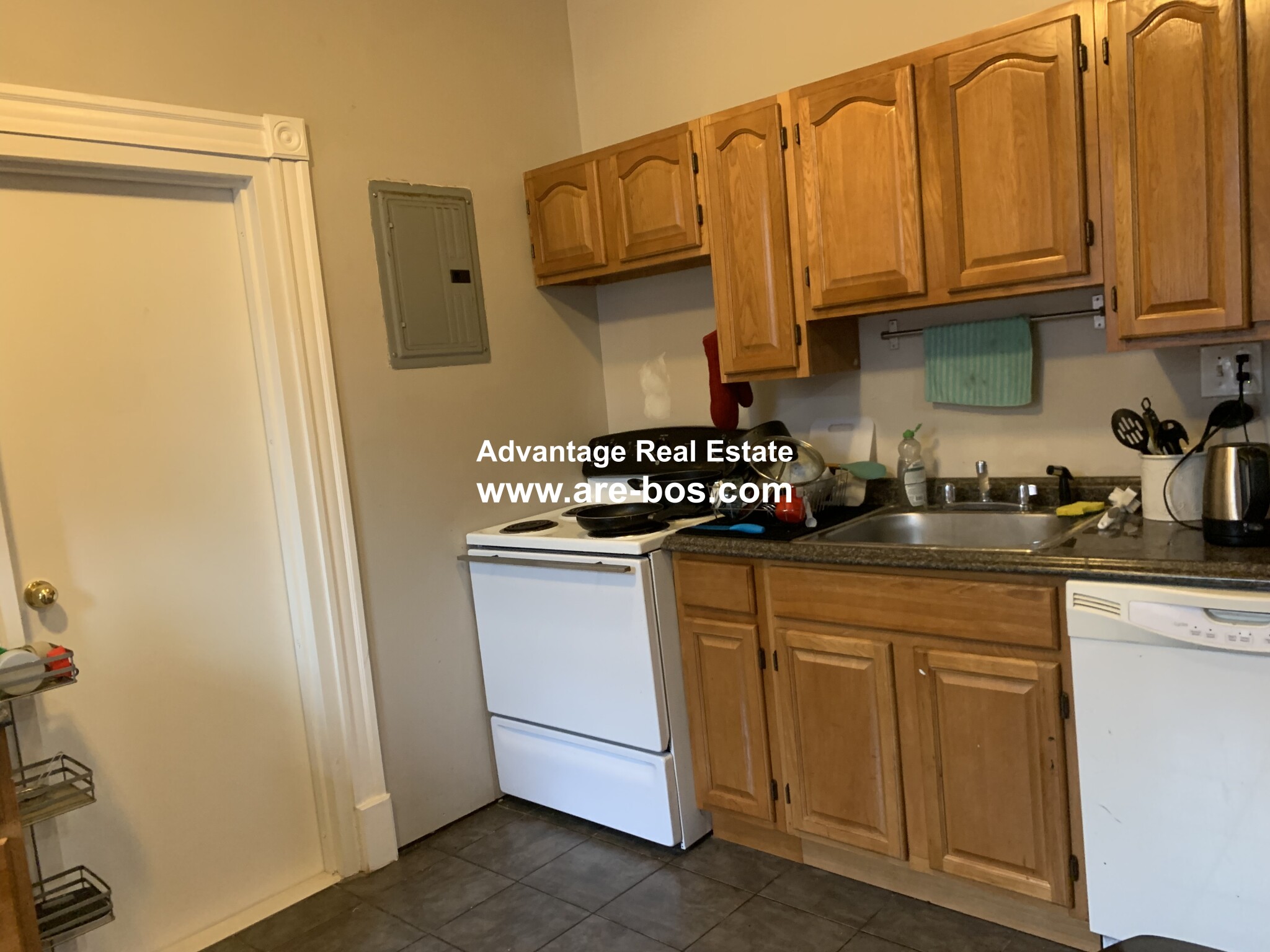 2 bed, 1 bath apartment for rent at 1066 Commonwealth Ave Unit 54, Allston — photo 8 of 40