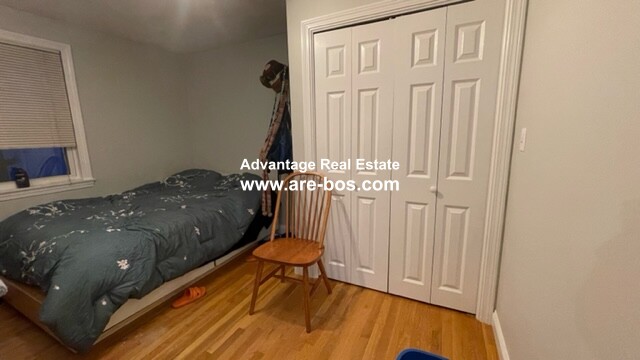 11 Kinross Rd, Brighton