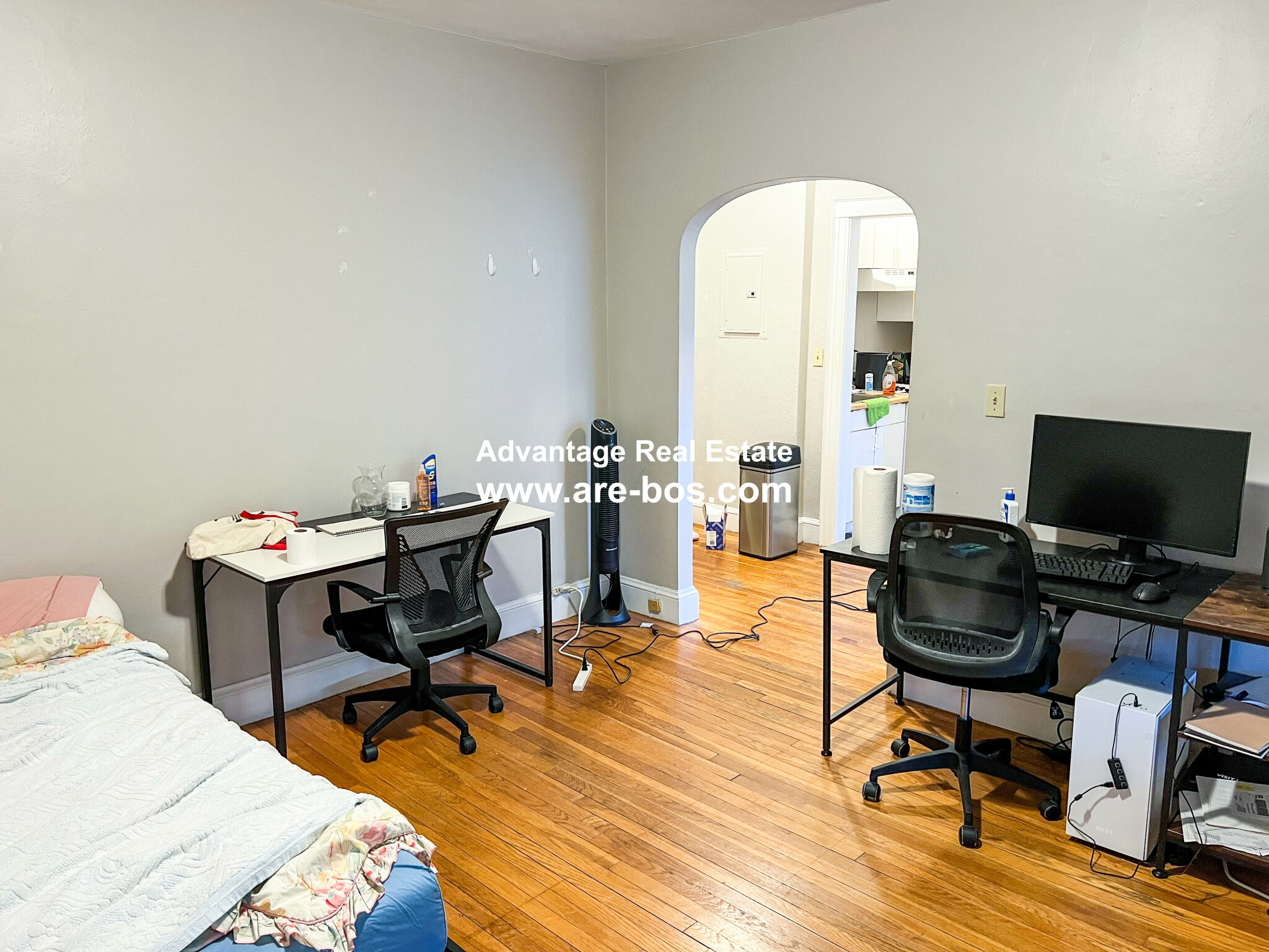 Studio bed, 1 bath apartment for rent at 27 Lanark Rd Unit 11, Brighton — photo 4 of 14