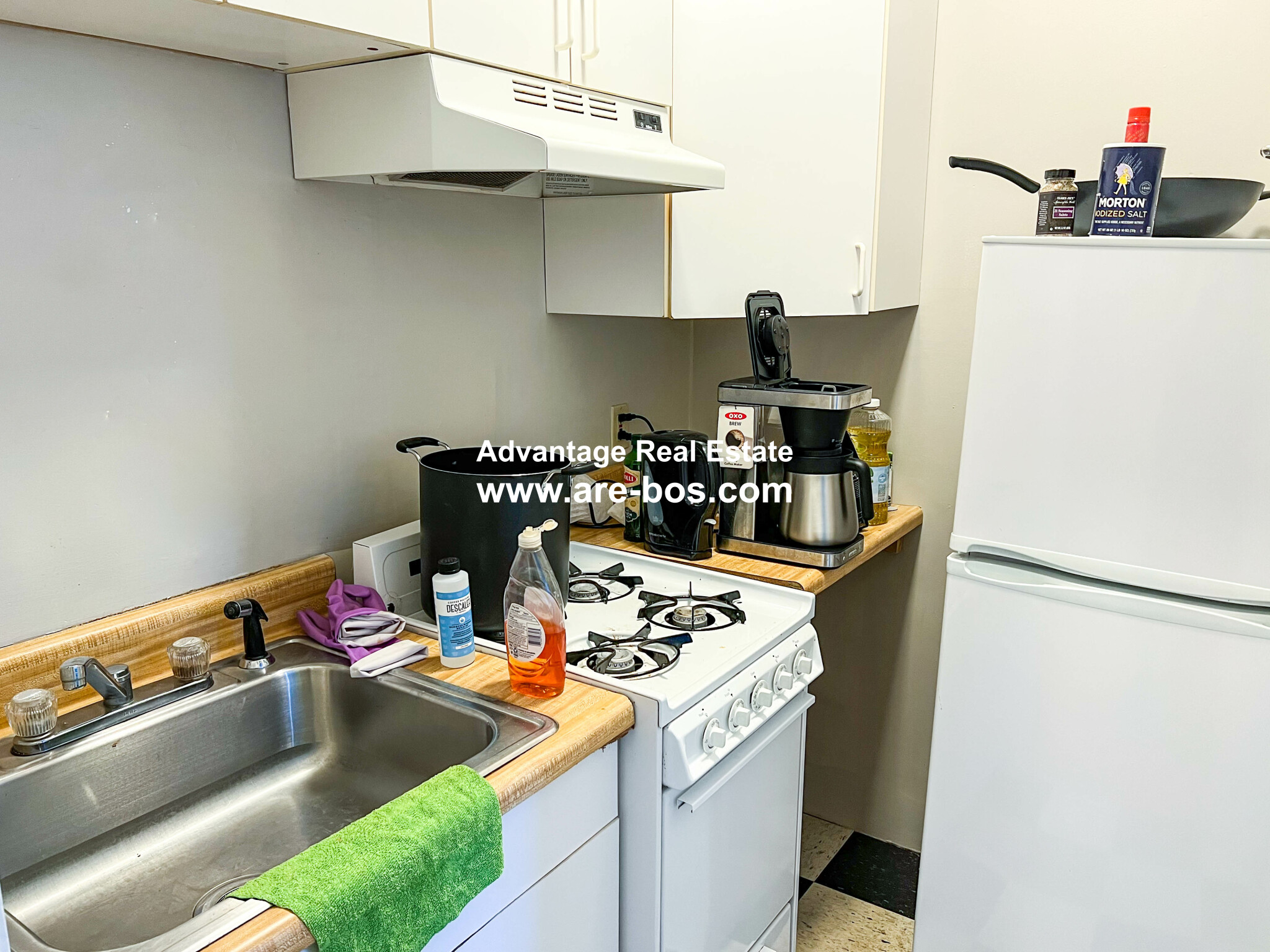 Studio bed, 1 bath apartment for rent at 27 Lanark Rd Unit 11, Brighton — photo 10 of 14