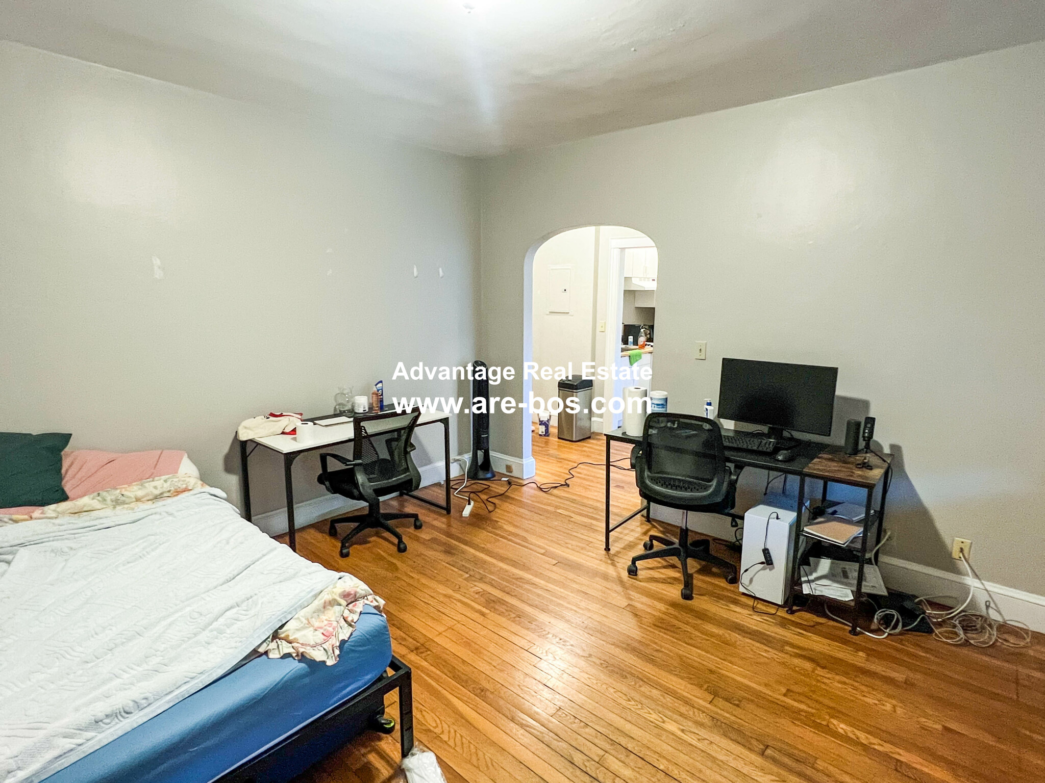 Studio bed, 1 bath apartment for rent at 27 Lanark Rd Unit 11, Brighton — photo 5 of 14