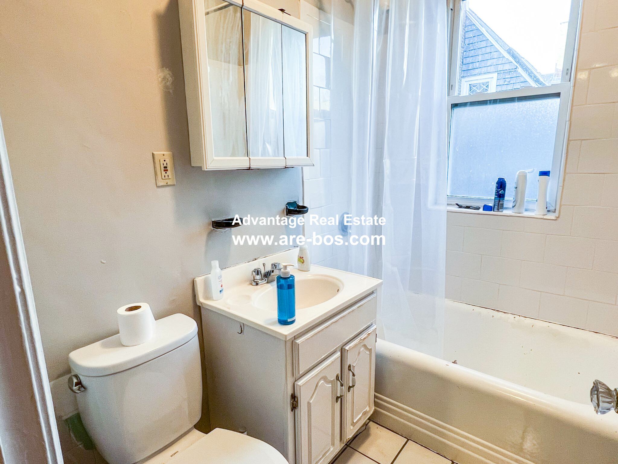 Studio bed, 1 bath apartment for rent at 27 Lanark Rd Unit 11, Brighton — photo 9 of 14