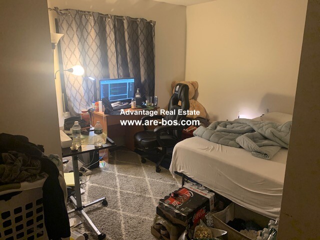 34 Lake Shore Ter, Brighton