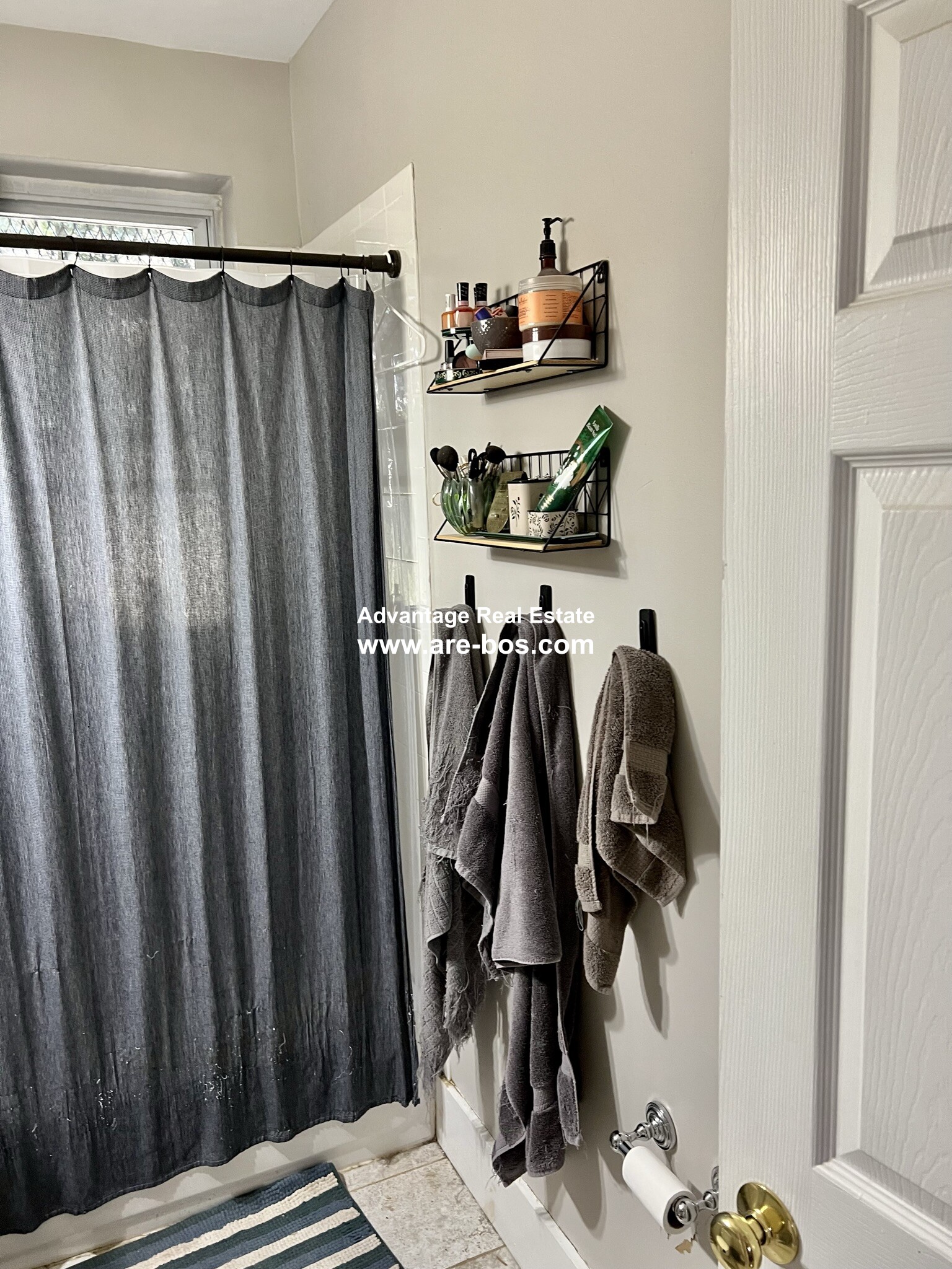 https://ygl-photos.s3.us-west-004.backblazeb2.com/221W627d4217e575e.jpg