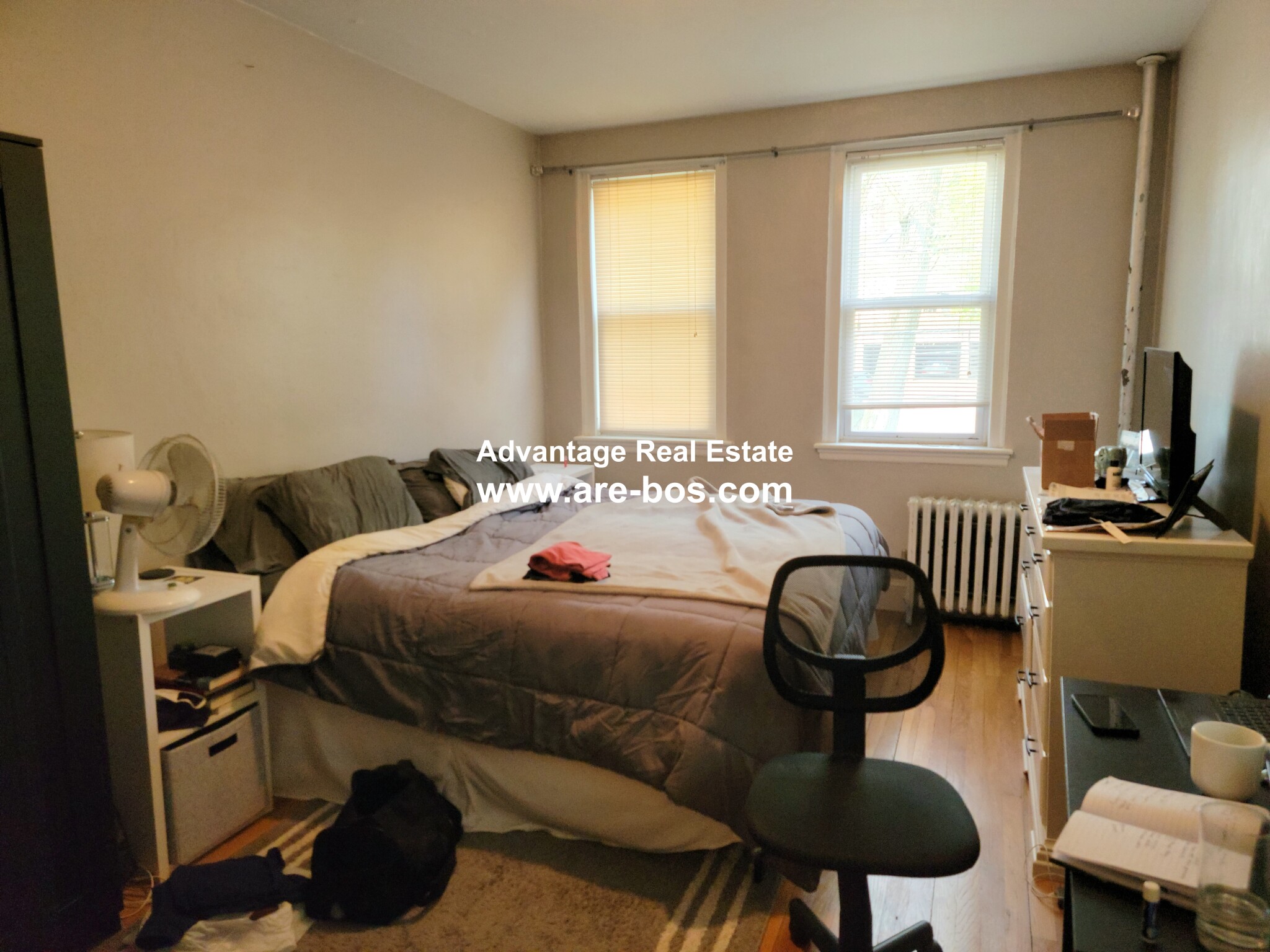 https://ygl-photos.s3.us-west-004.backblazeb2.com/221W628276b10480c.jpg
