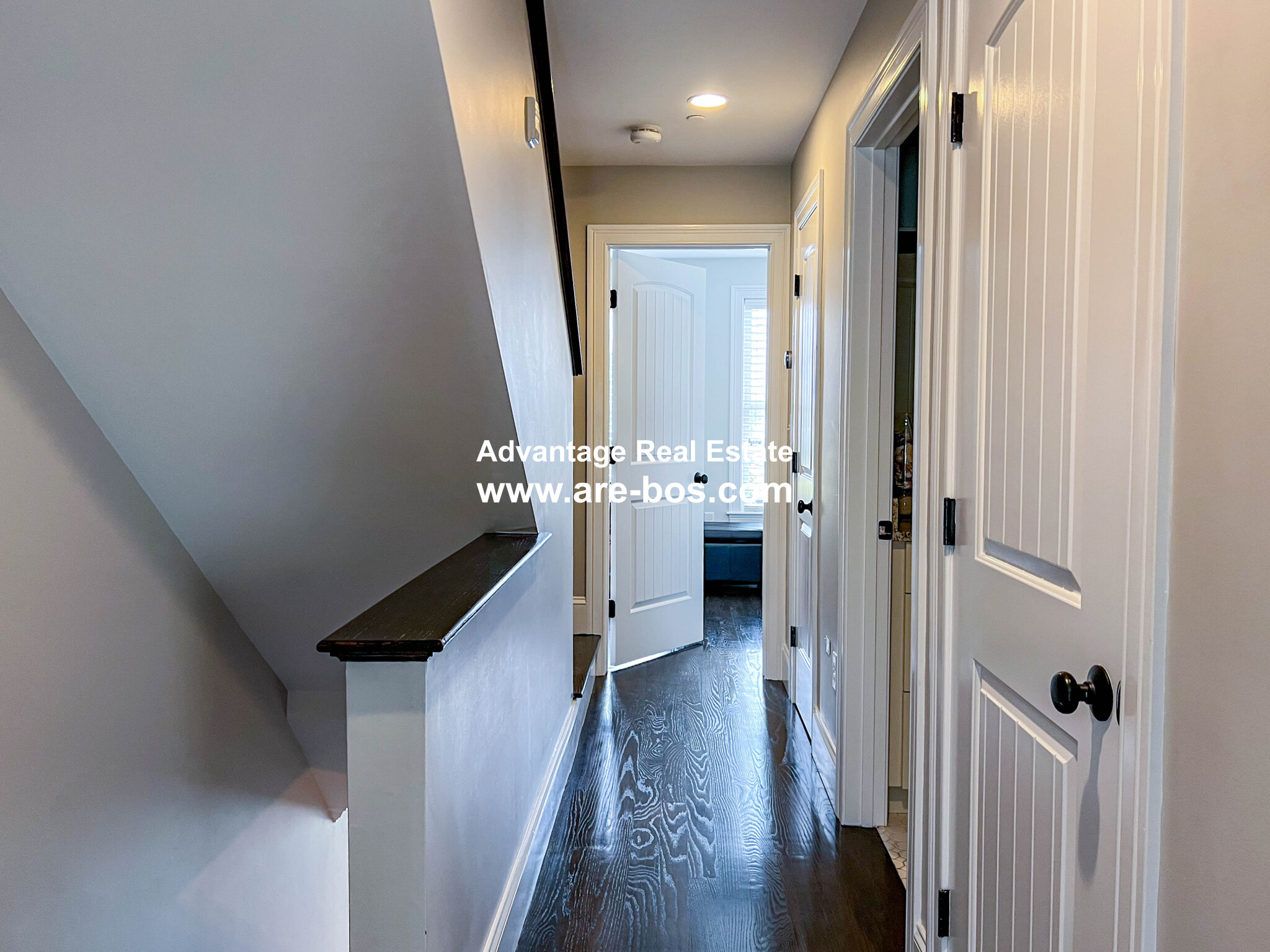 77 Dresser St, South Boston