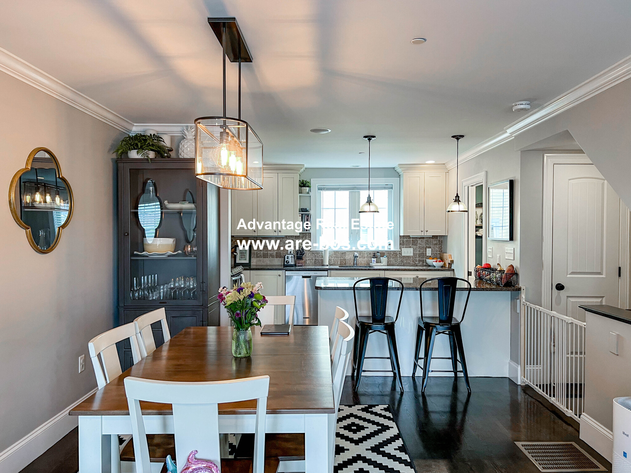 77 Dresser St, South Boston