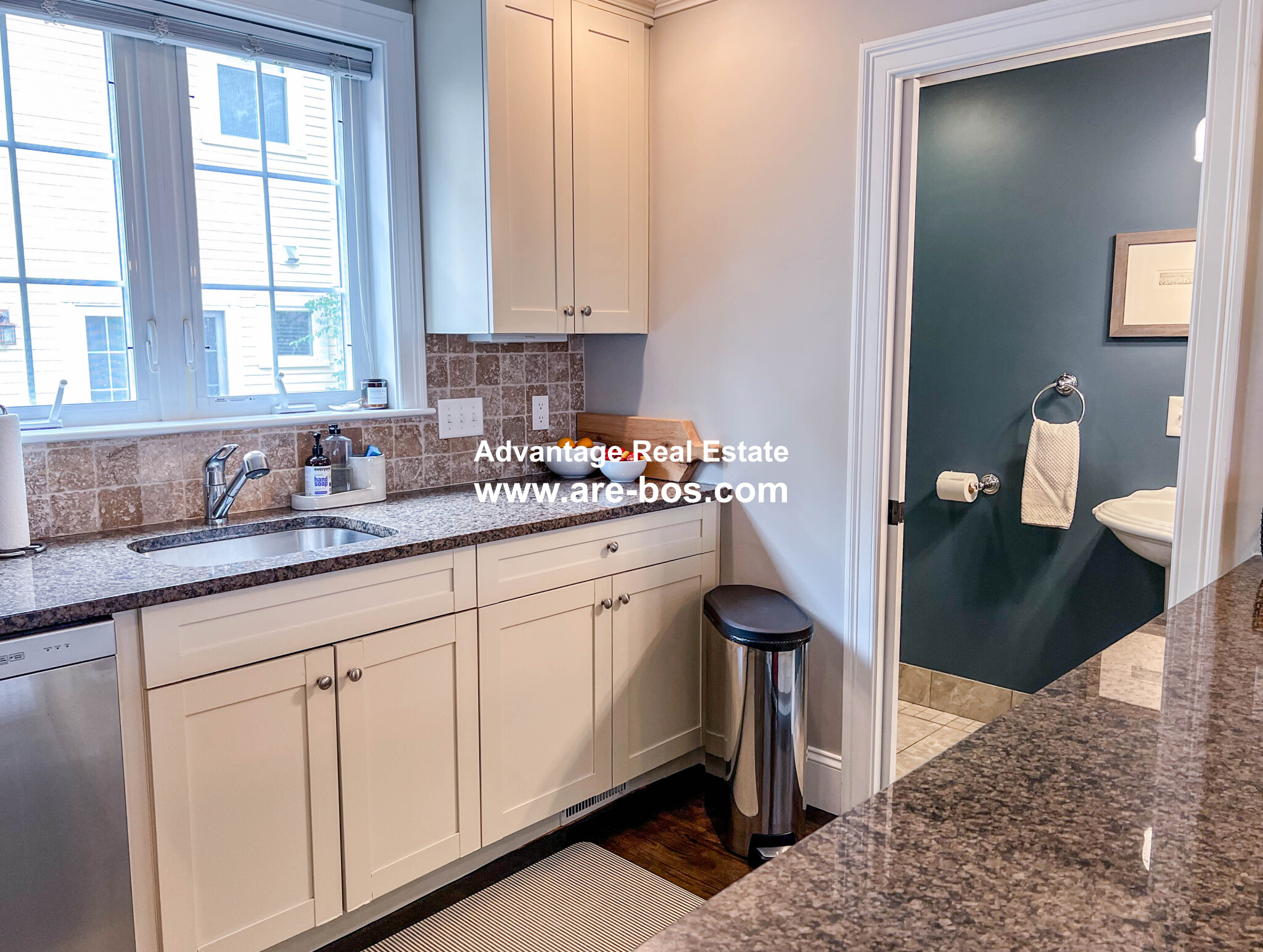 77 Dresser St, South Boston