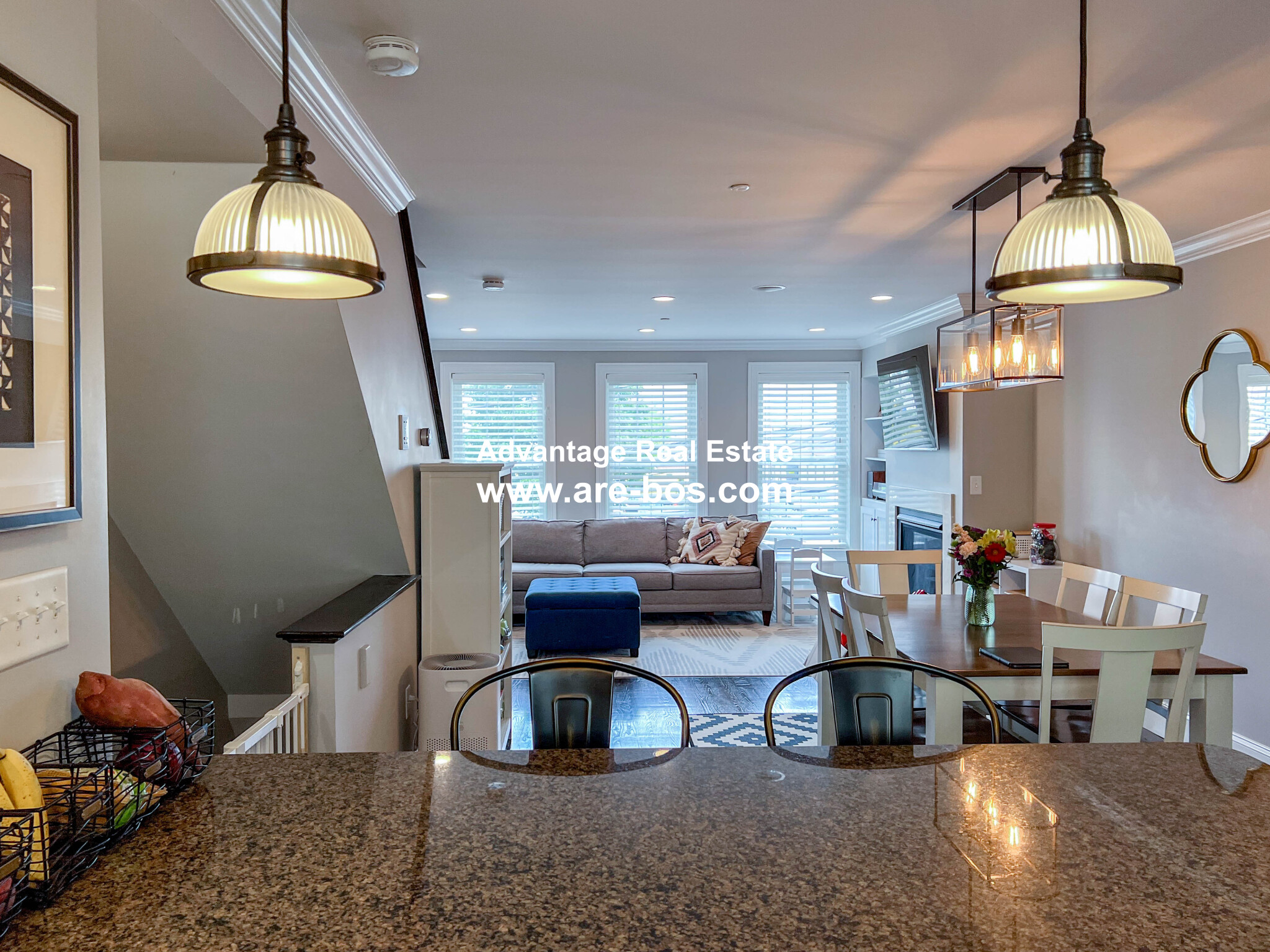 77 Dresser St, South Boston
