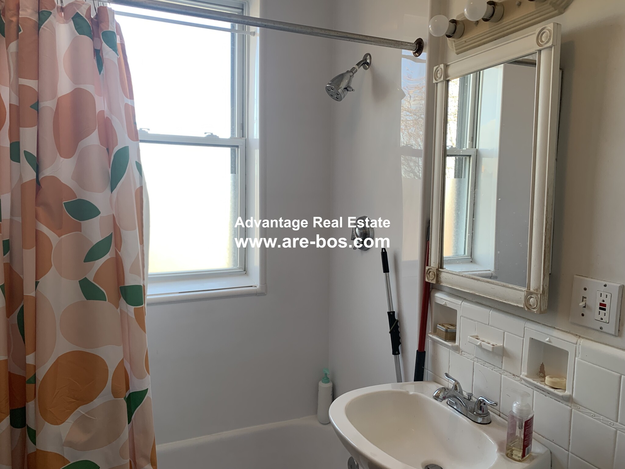 206 Chestnut Hill Ave, Brighton