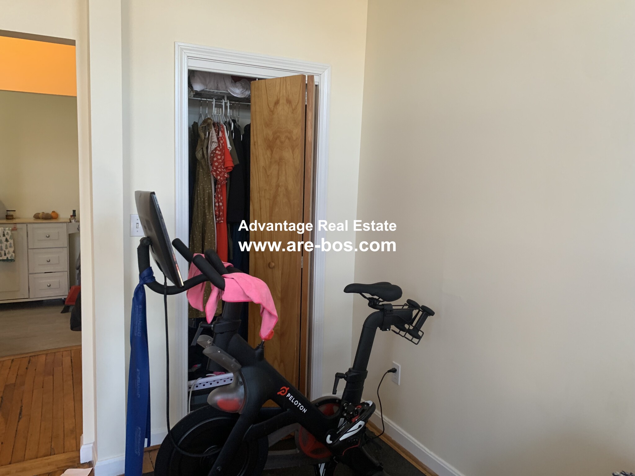 206 Chestnut Hill Ave, Brighton