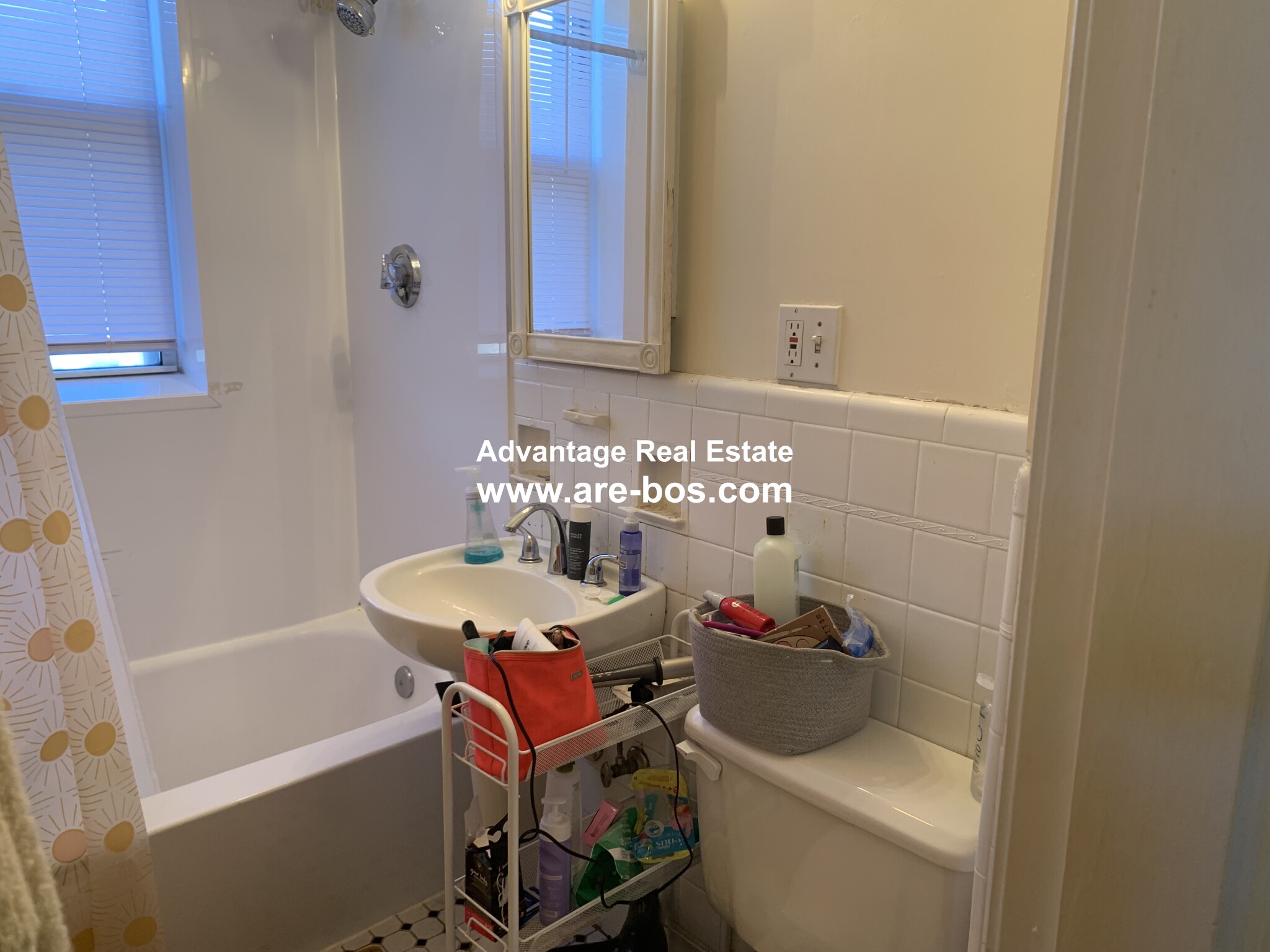 206 Chestnut Hill Ave, Brighton