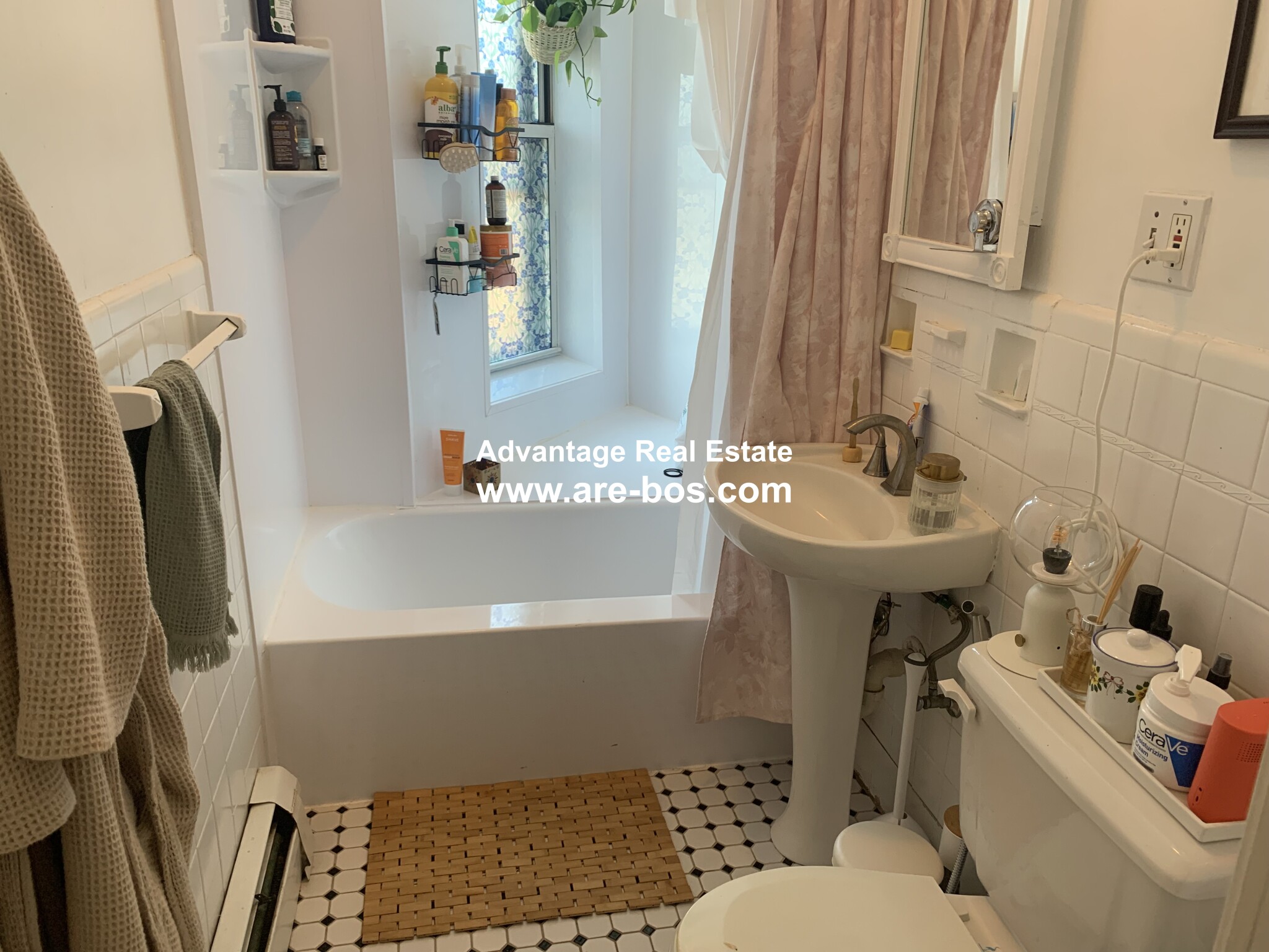 206 Chestnut Hill Ave, Brighton